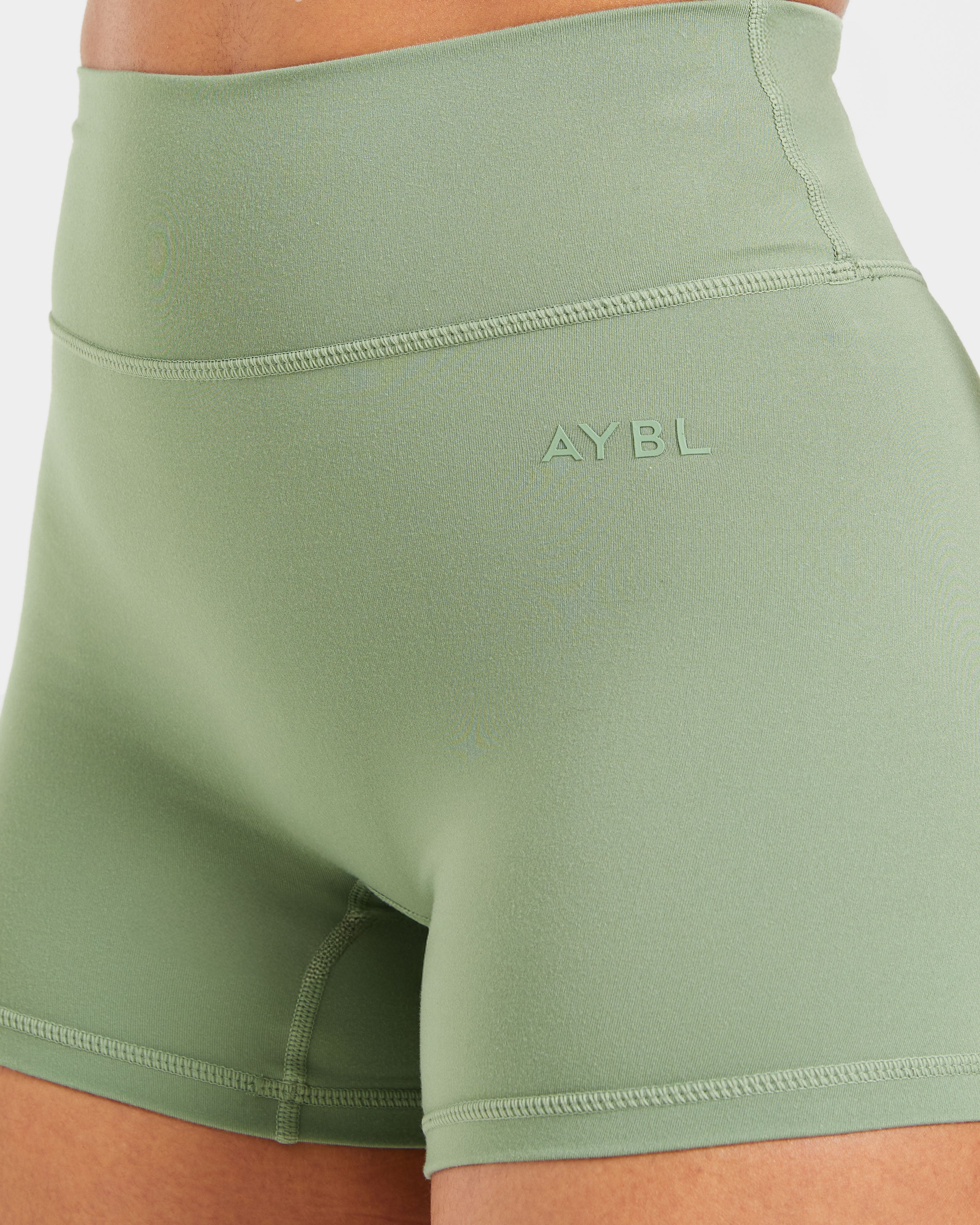 Staple Shorts - Olive Vert