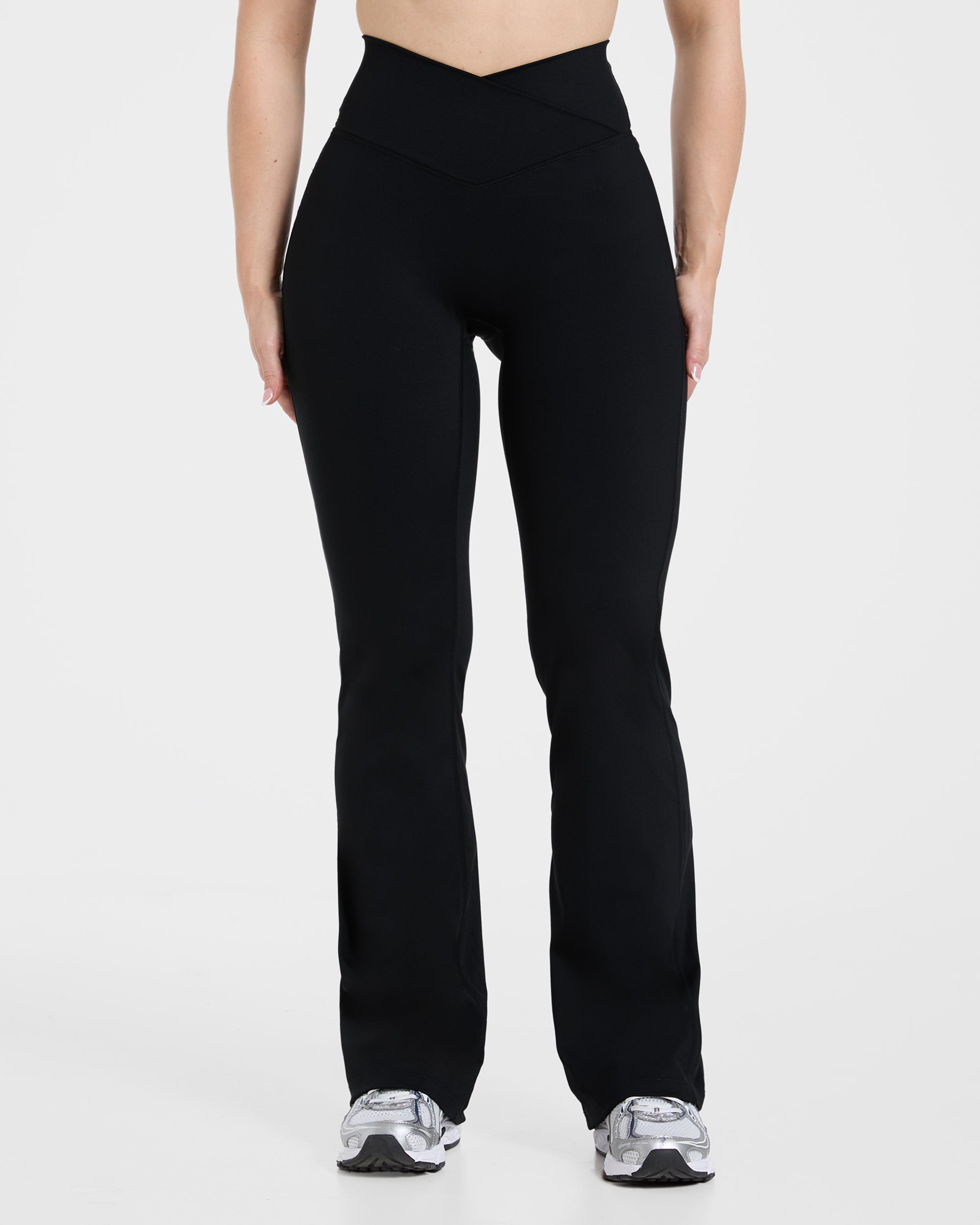 Sculpt Wrap Flared Leggings - Noir