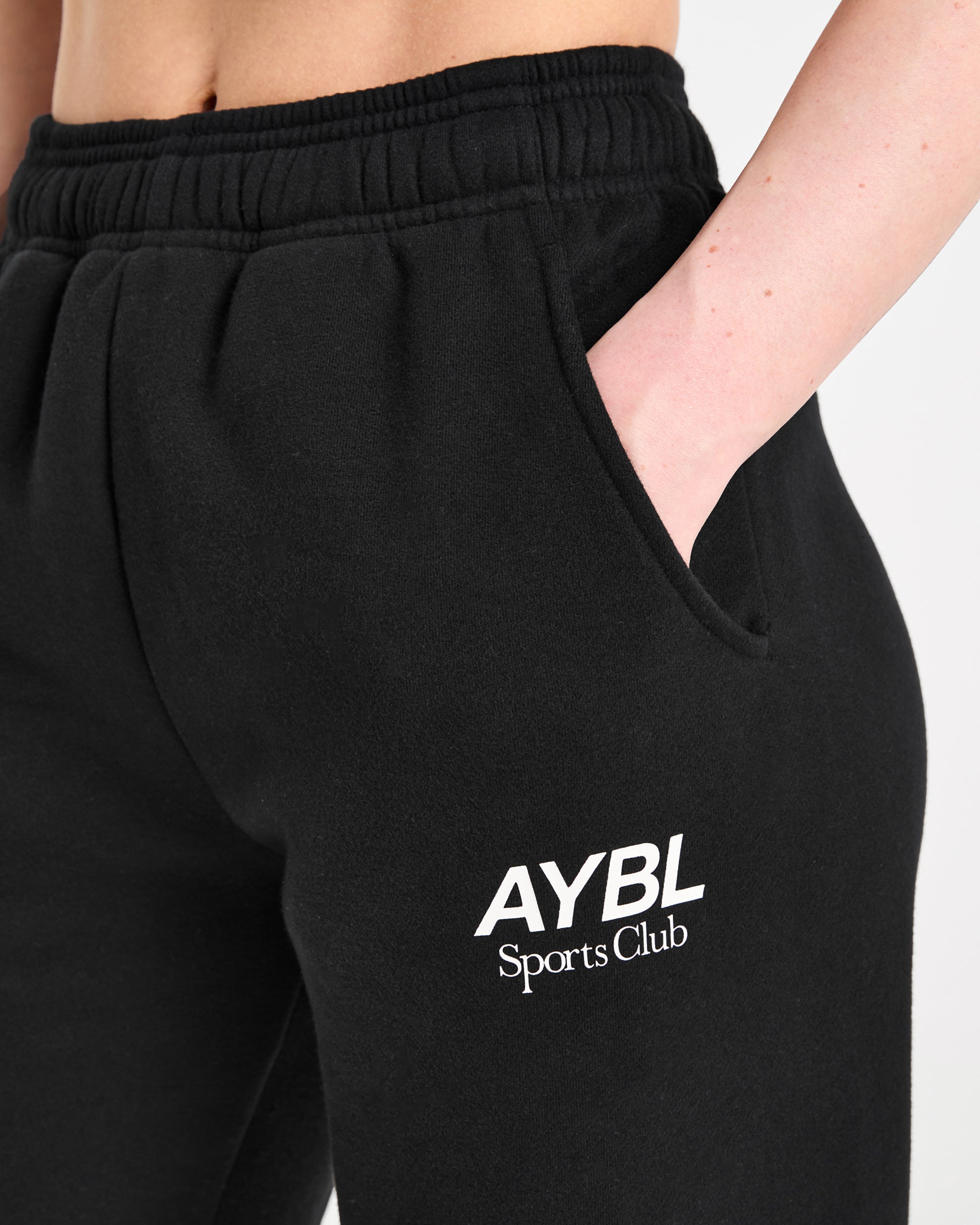 AYBL Sports Club Oversized Straight Leg Joggers - Noir/Blanc