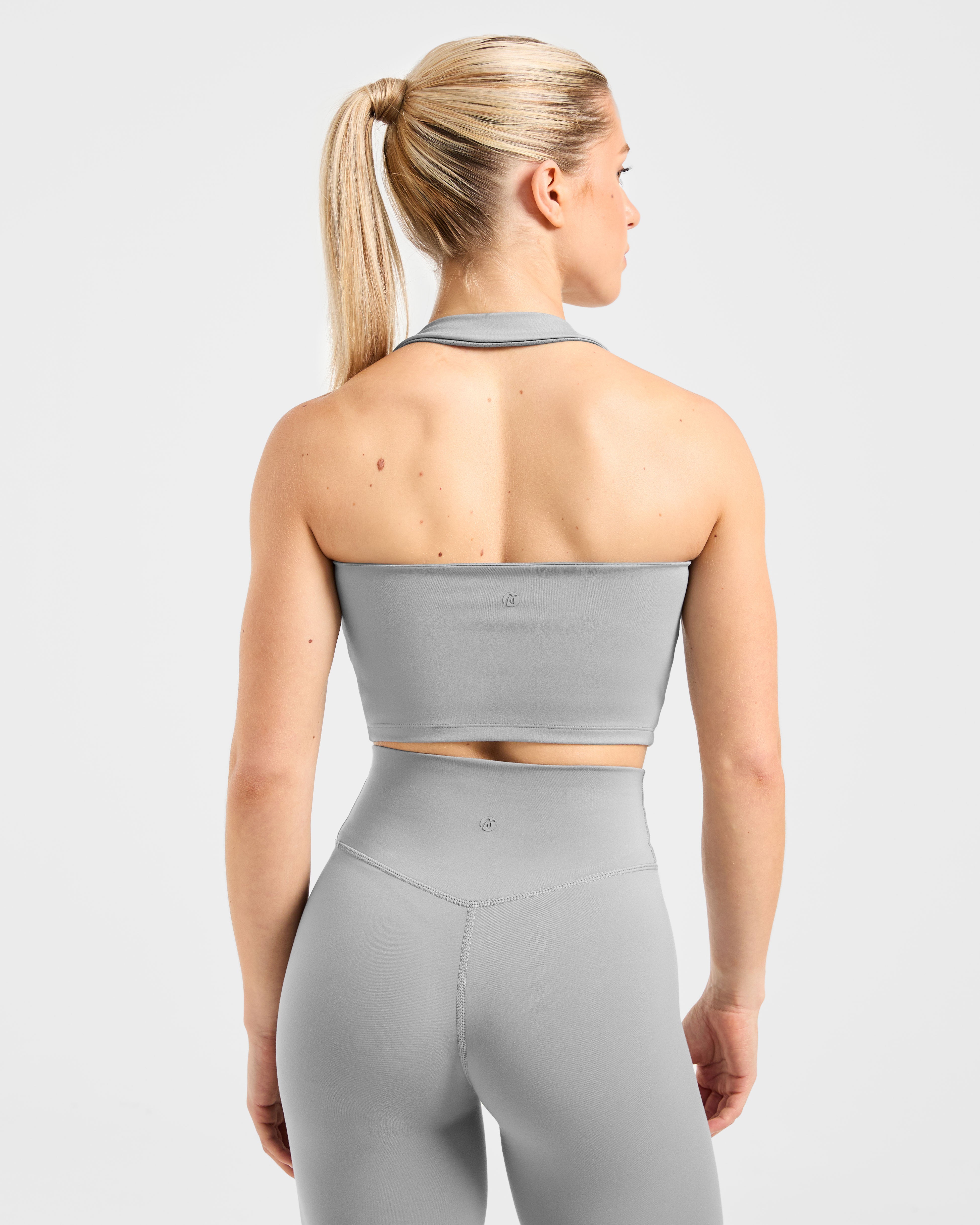 Staple Halterneck Crop Top - Gris