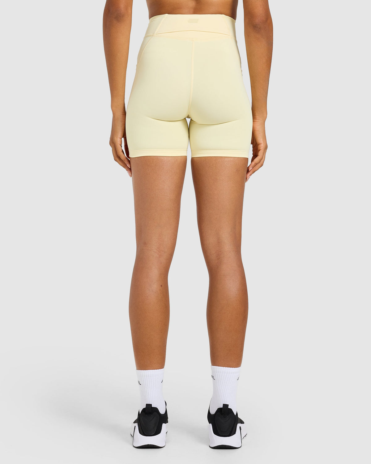 Run Pocket Shorts - Butter Jaune