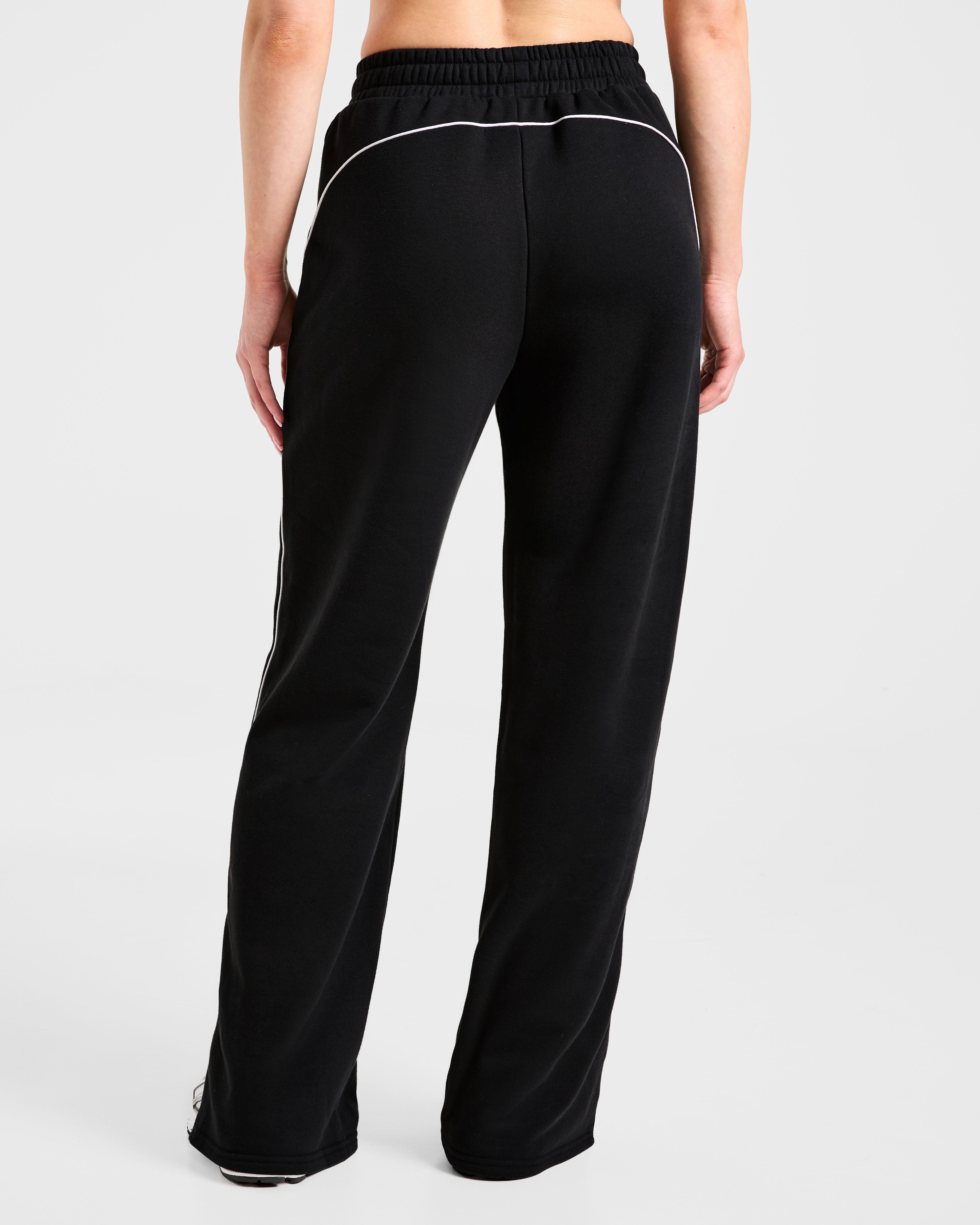 Form Straight Leg Joggers - Noir