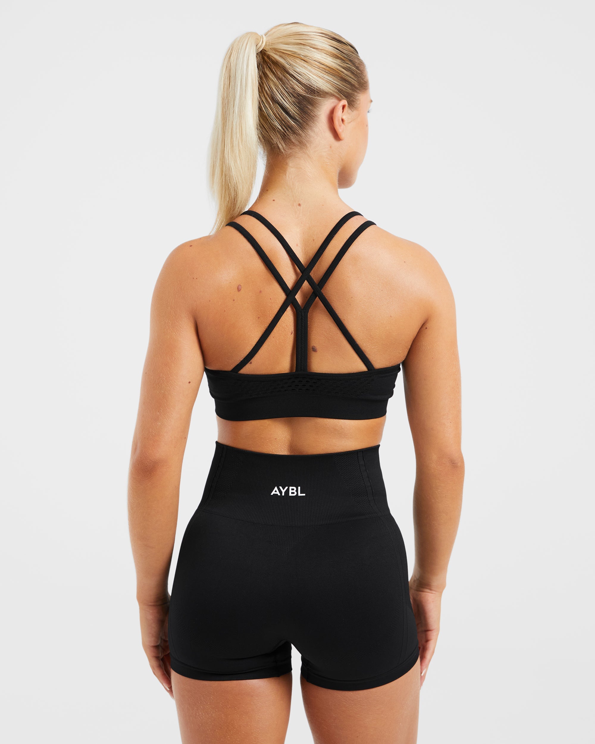Essential Seamless Strappy Sports Bra - Noir