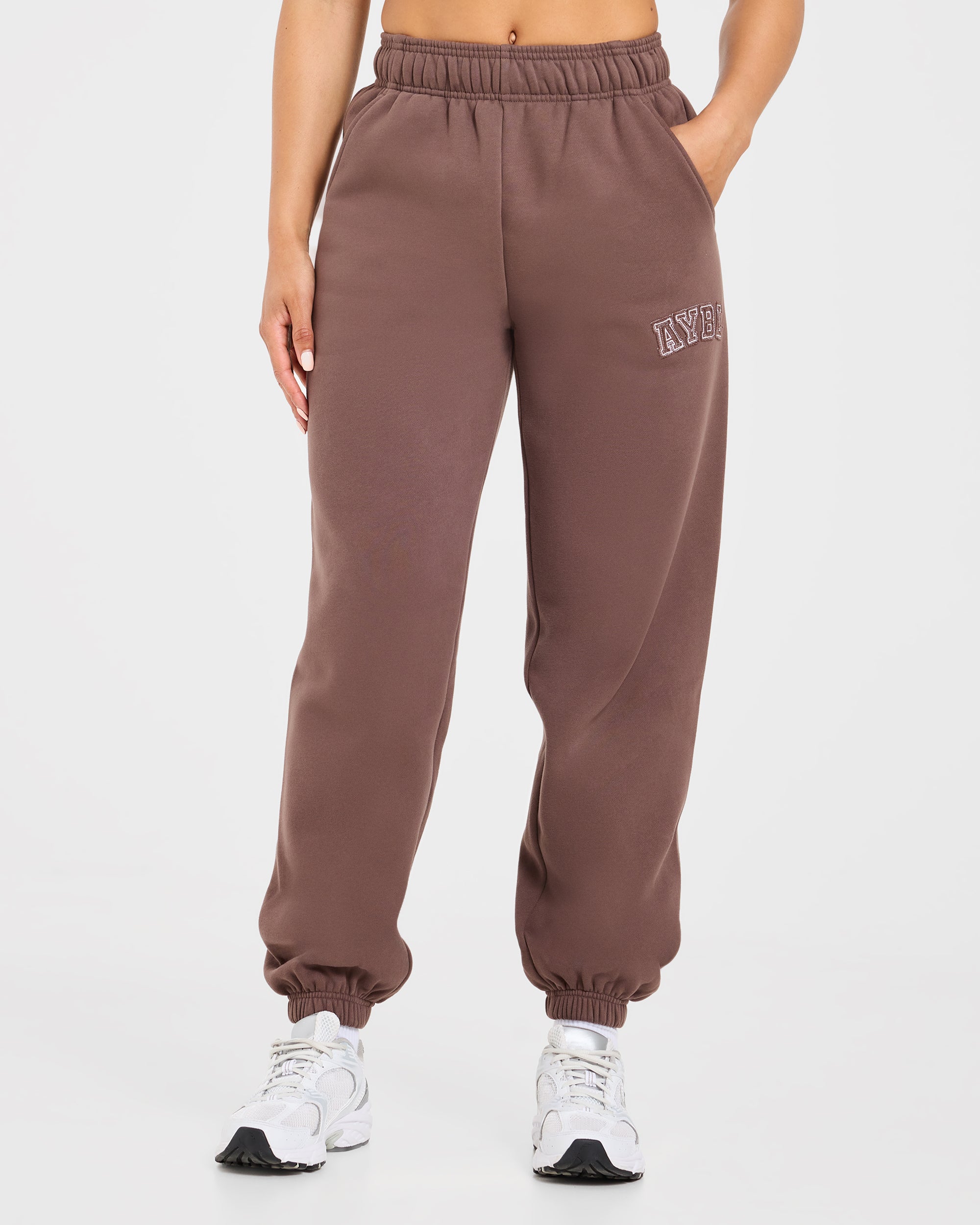 Varsity Applique Oversized Joggers - Marron