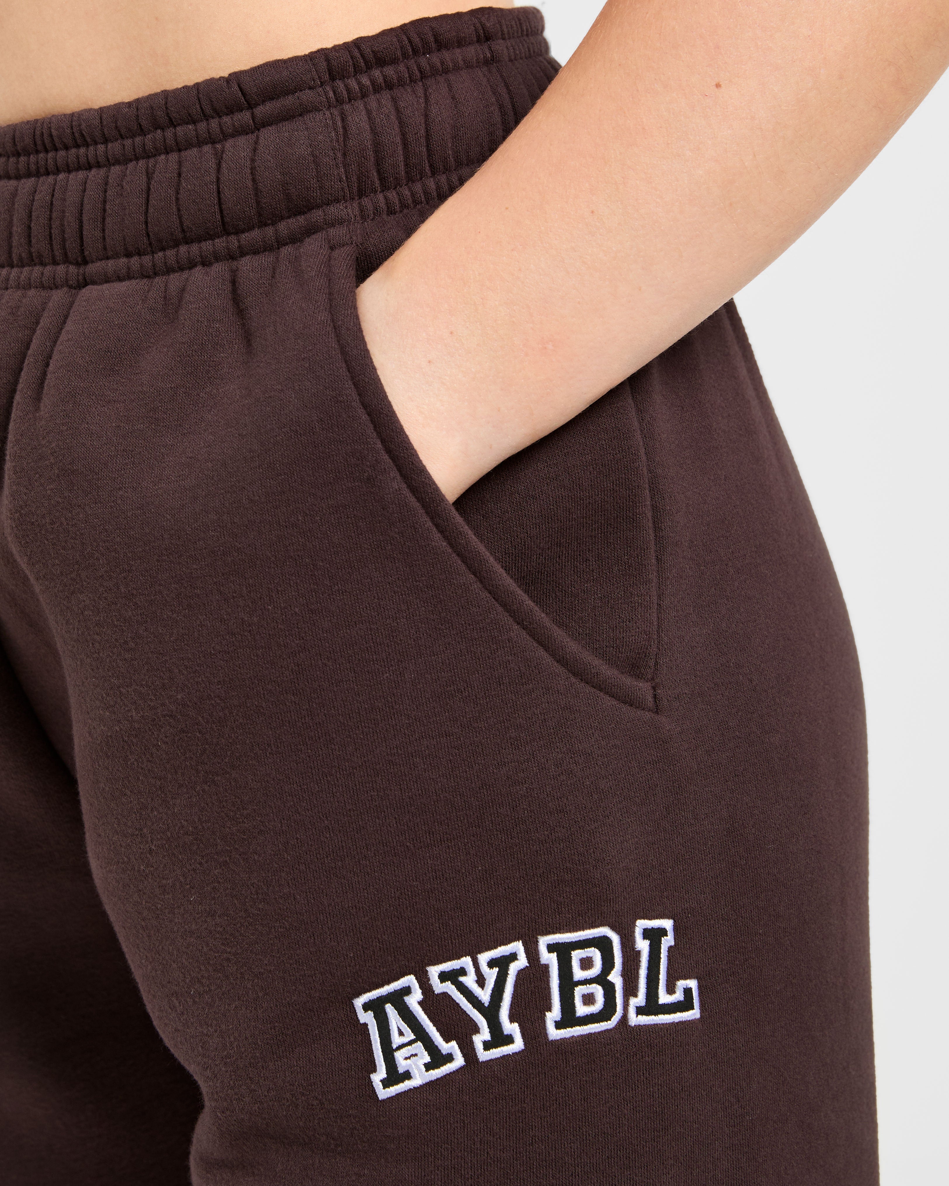Varsity 2.0 Oversized Straight Leg Joggers - Cocoa Brun