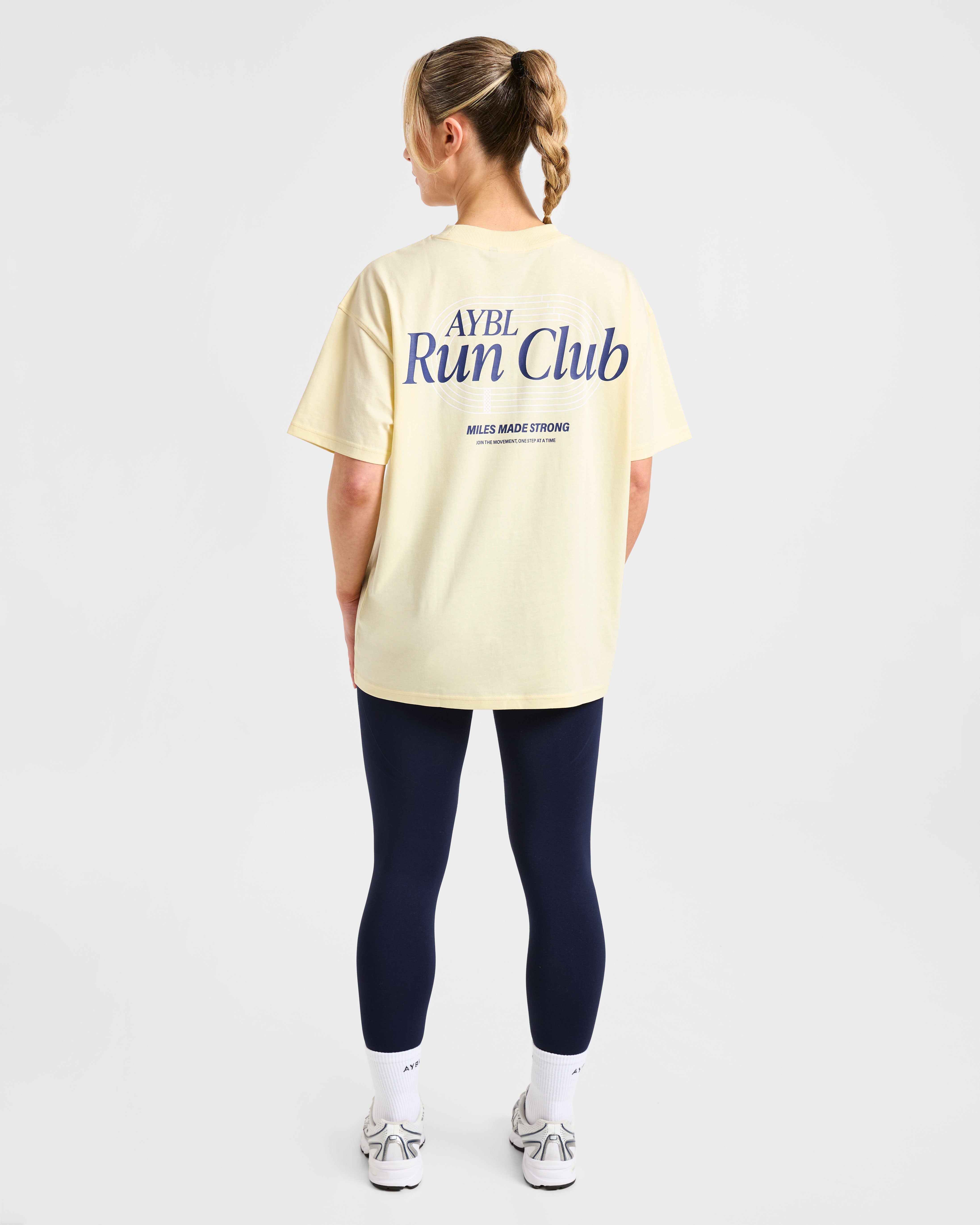 Run Club Oversized T Shirt - Butter Jaune