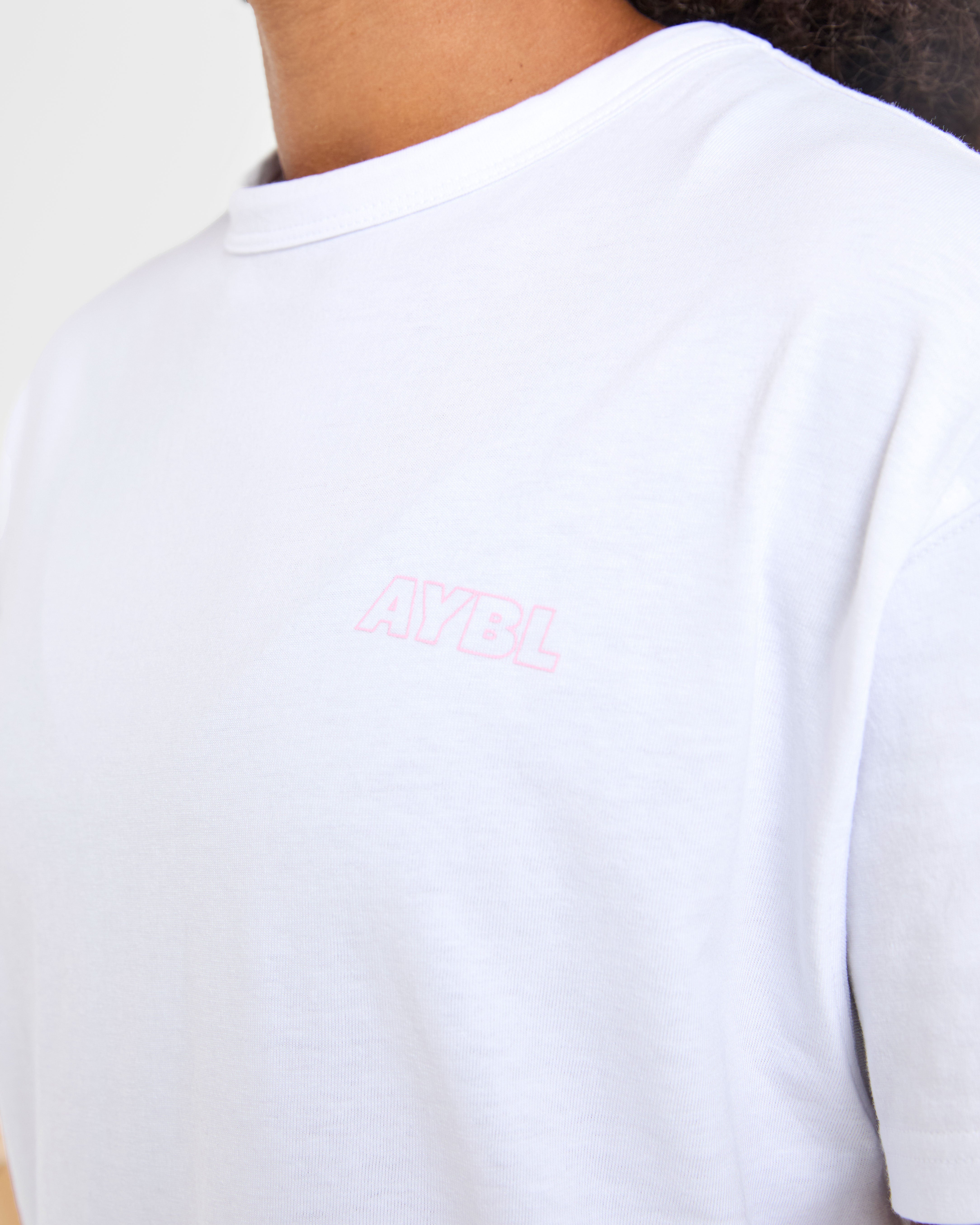 Strength Starts Here Oversized T Shirt - Blanc/Rose