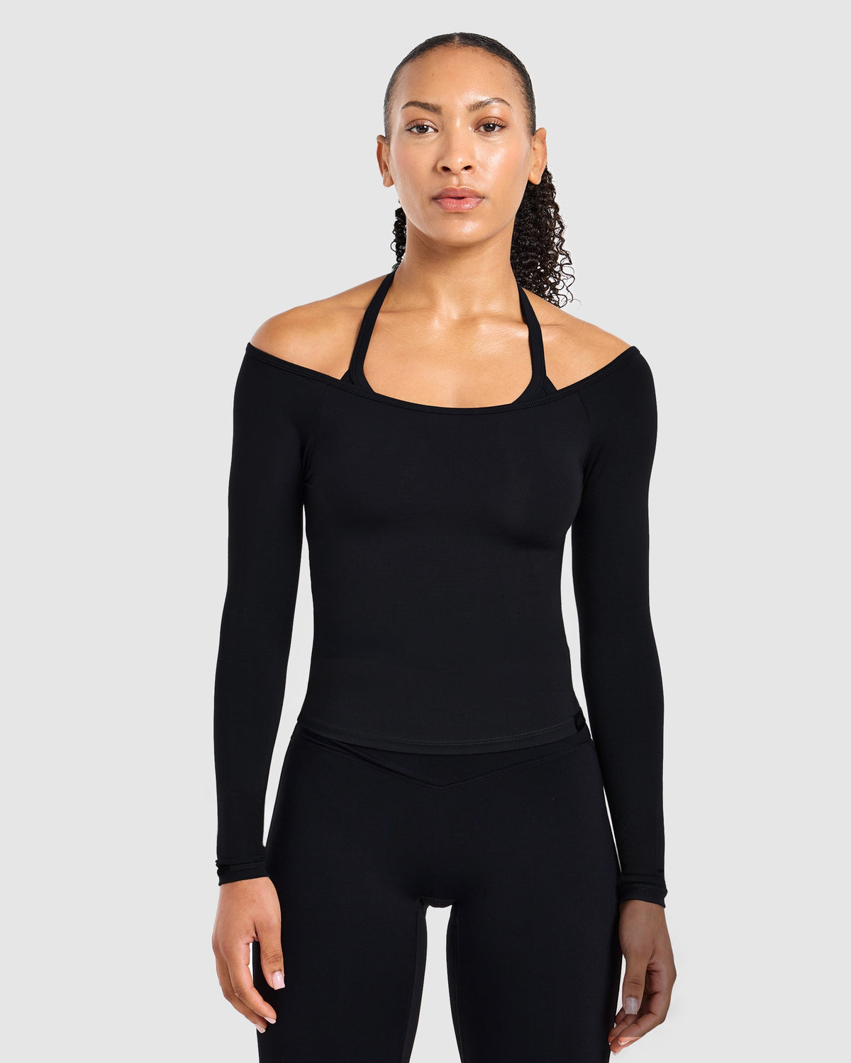 Ease Off The Shoulder Top - Noir