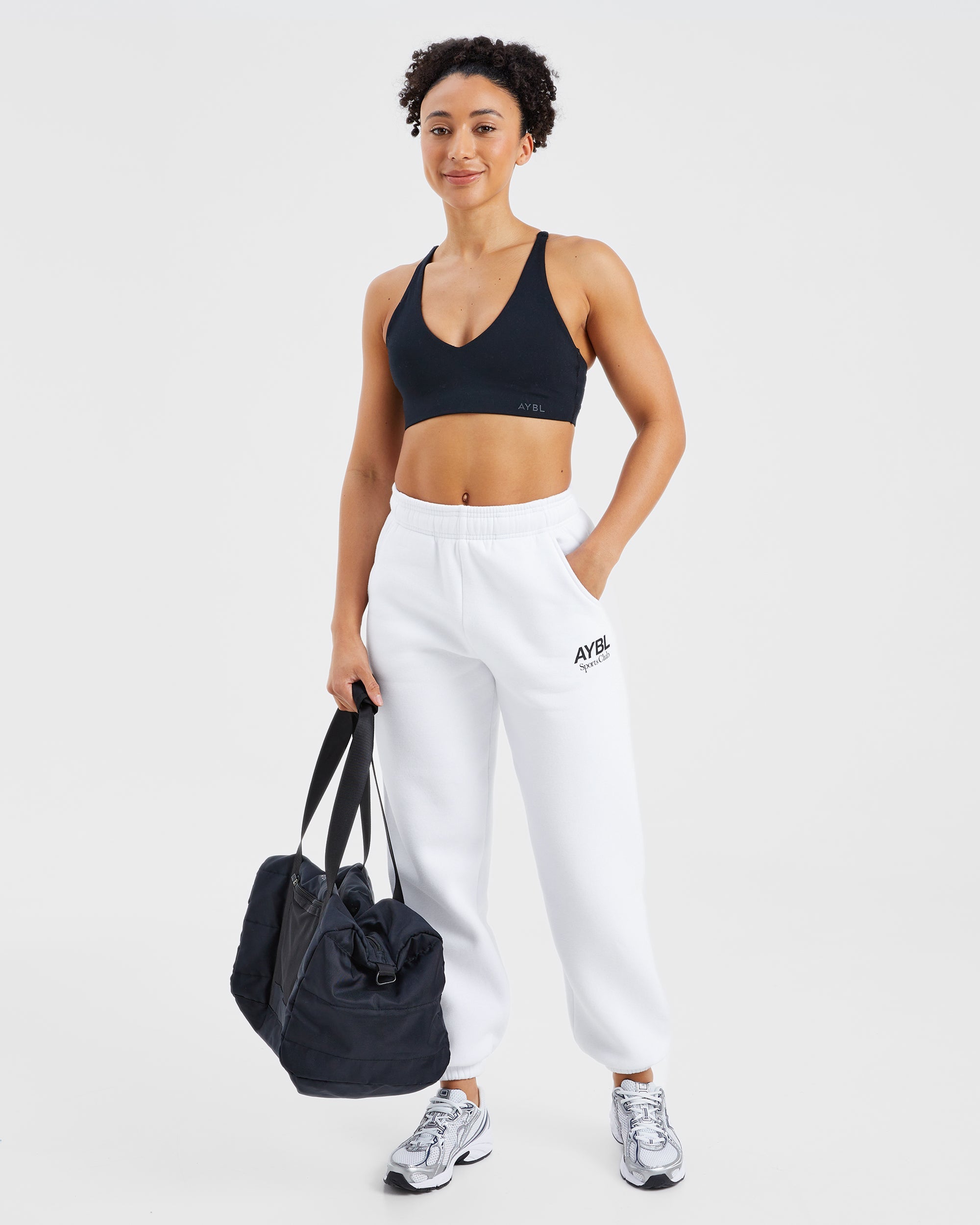 AYBL Sports Club Oversized Joggers - Blanc