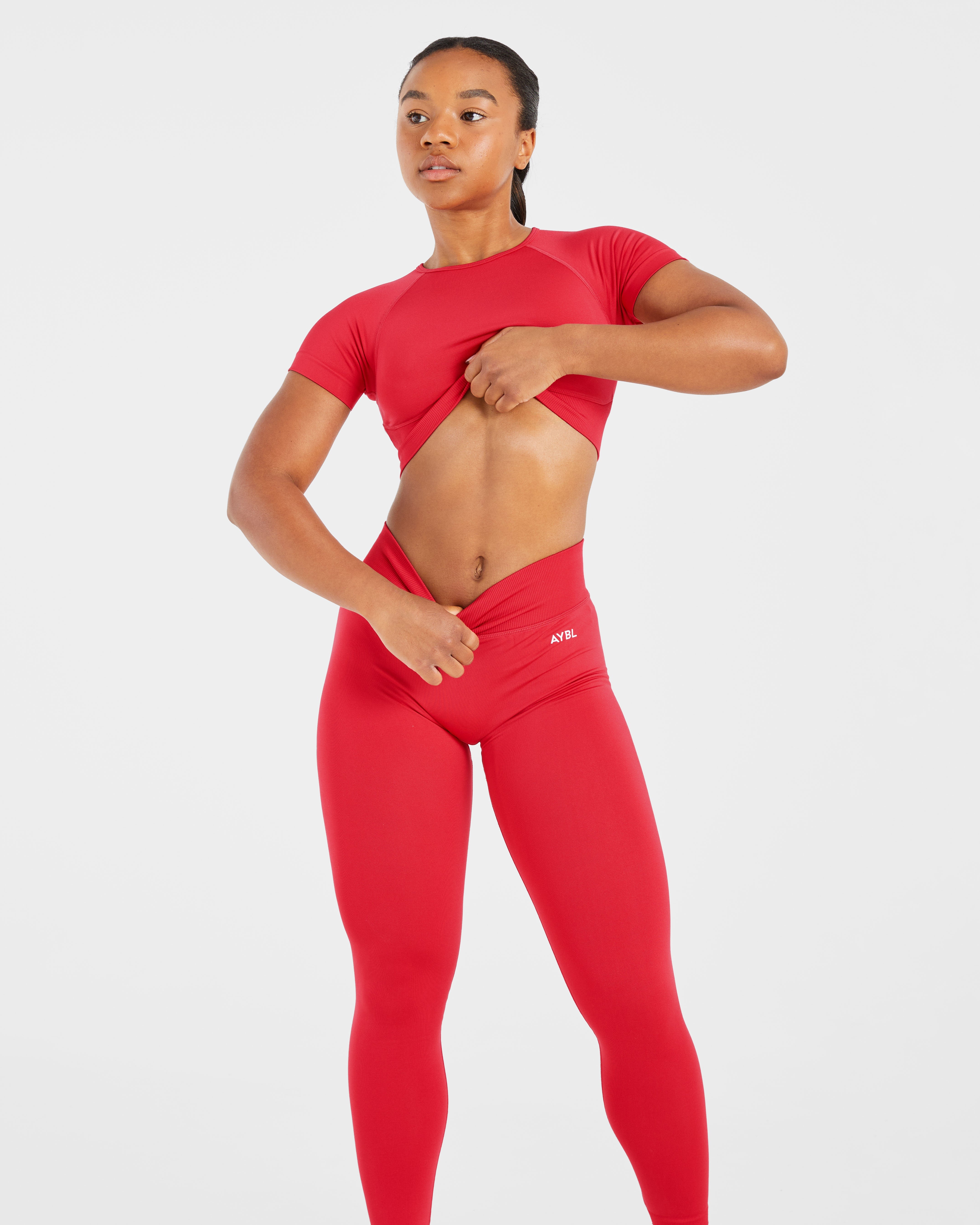 Adapt Seamless Crop Top - Salsa Rouge