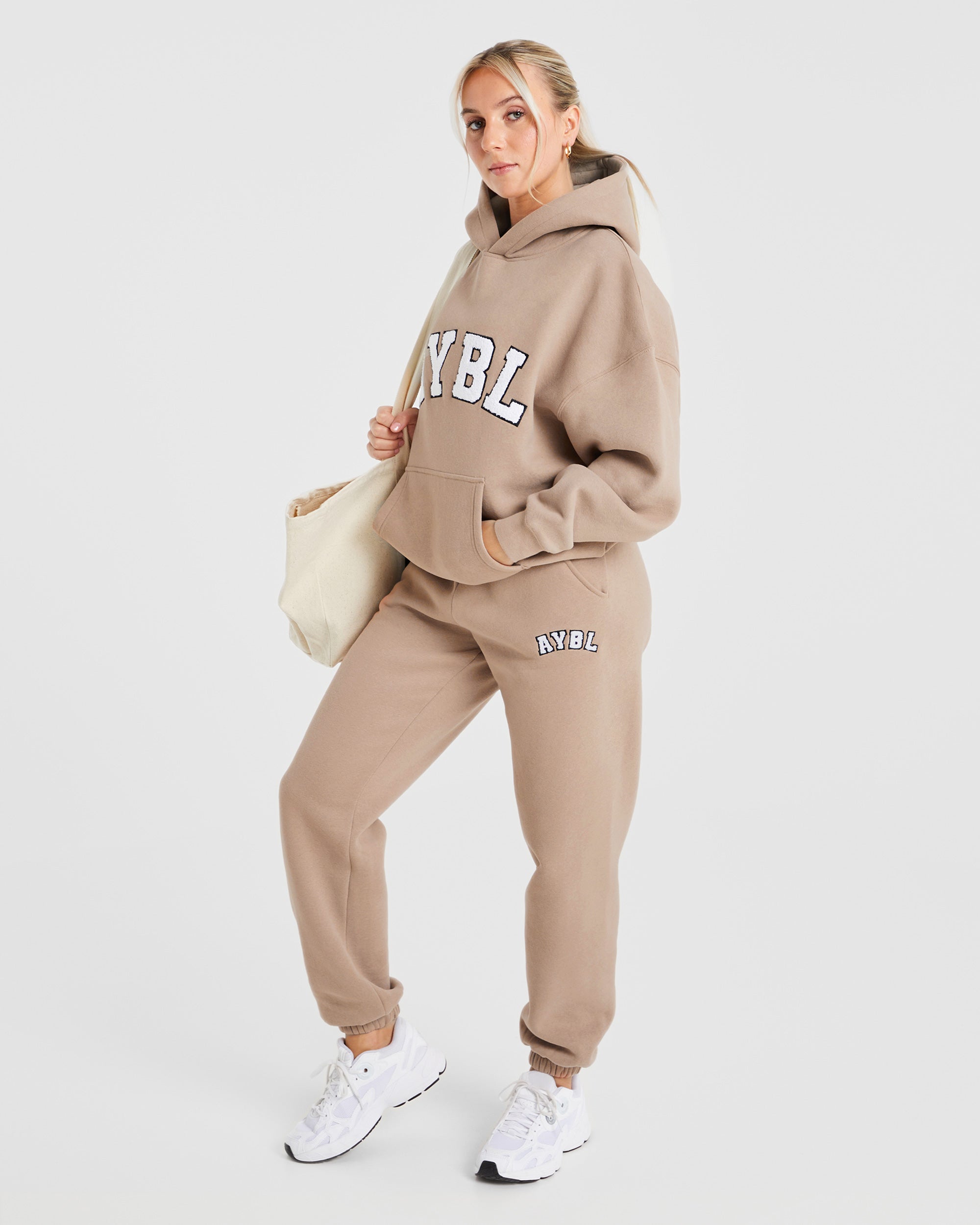 Varsity Oversized Hoodie - Latte Marron