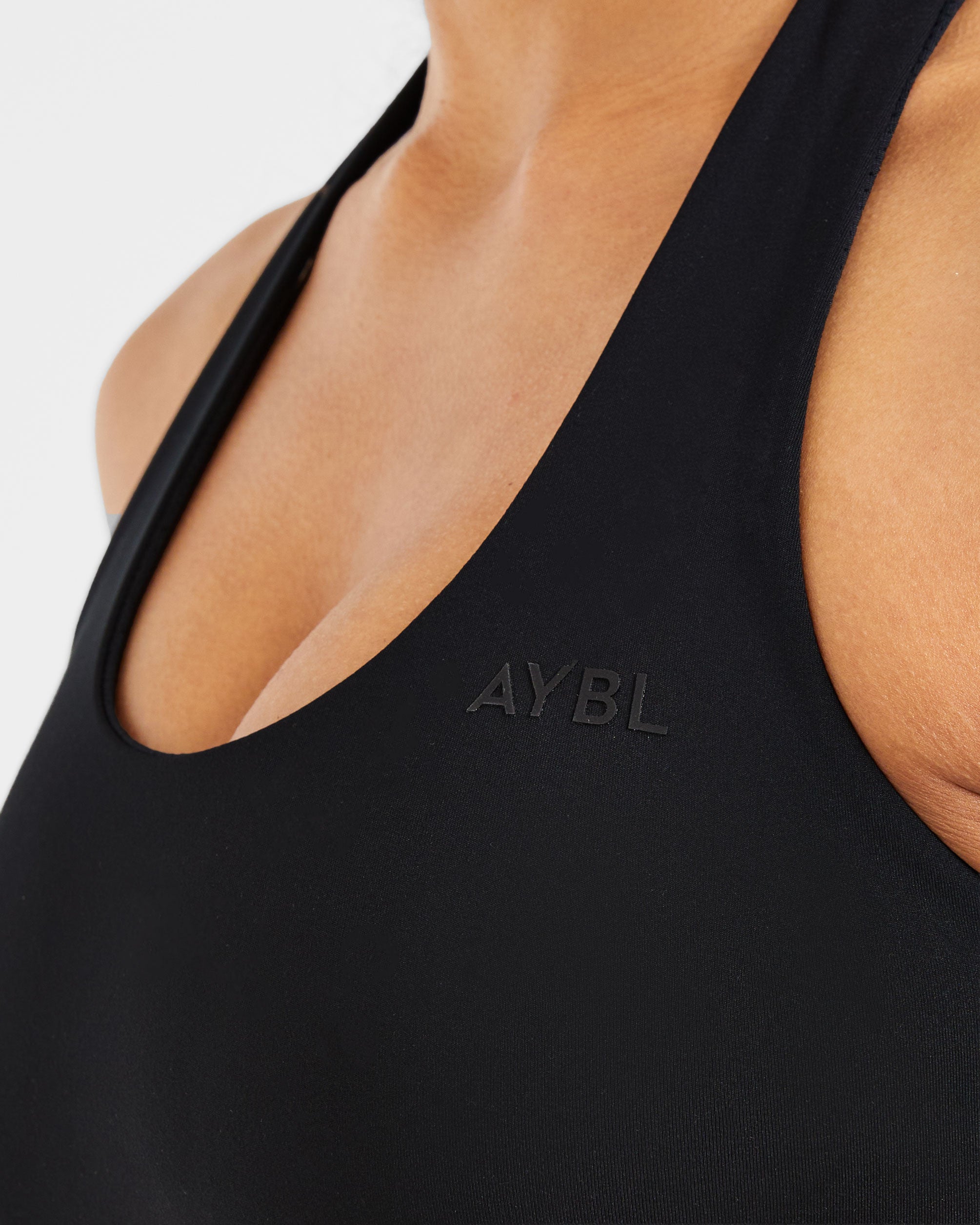 Staple Halterneck Crop Top - Noir