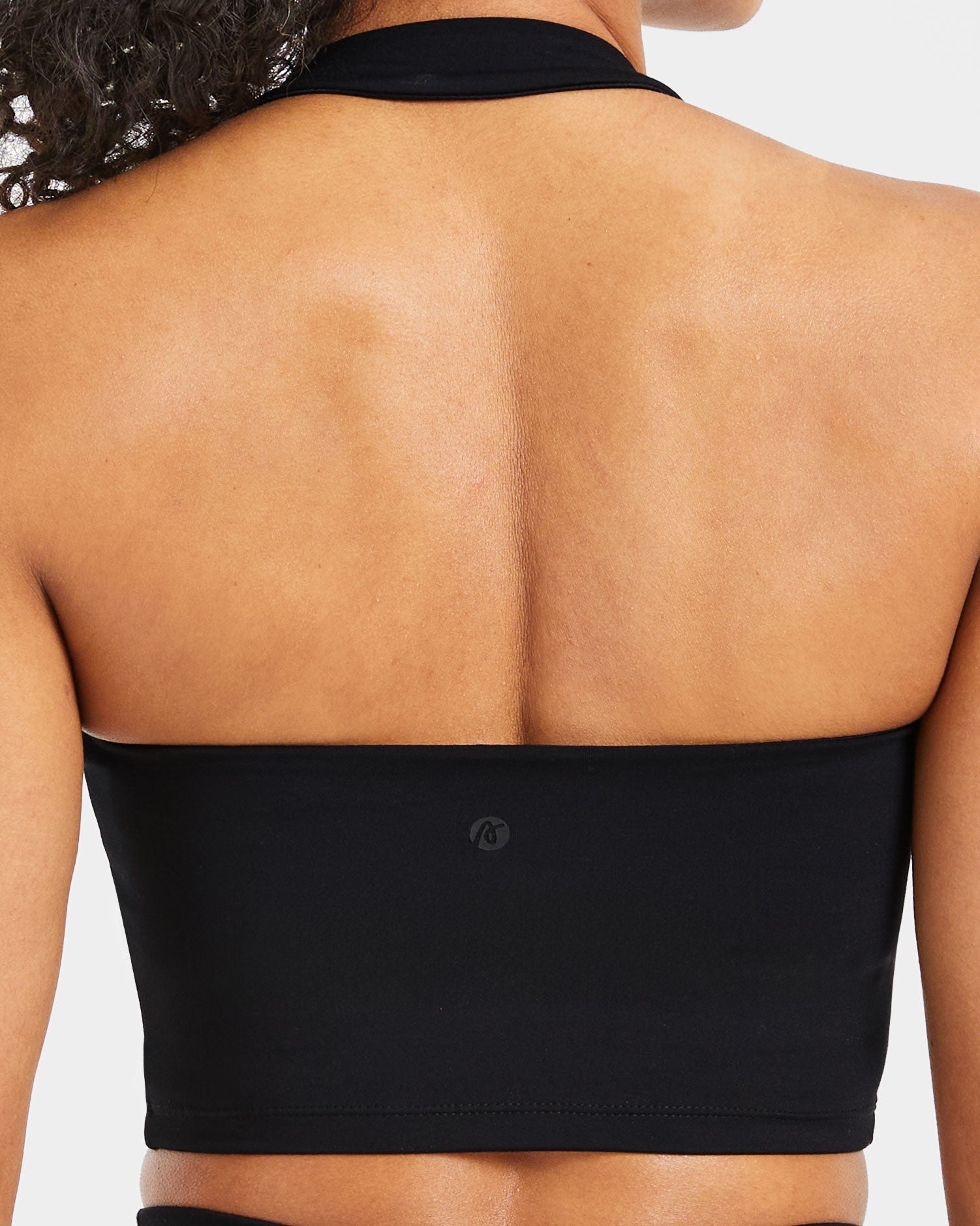 Staple Halterneck Crop Top - Noir