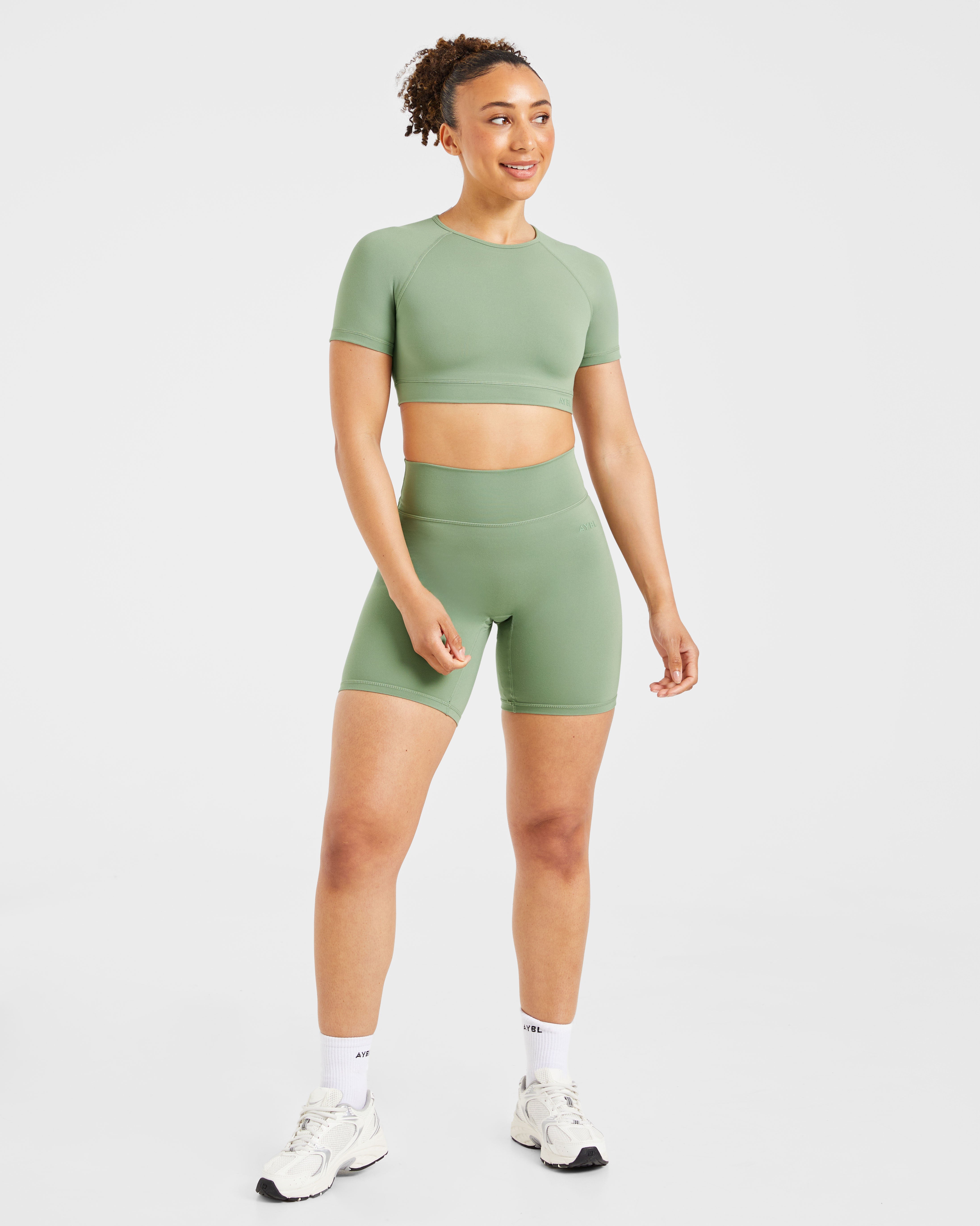 Staple Crop Top - Olive Vert