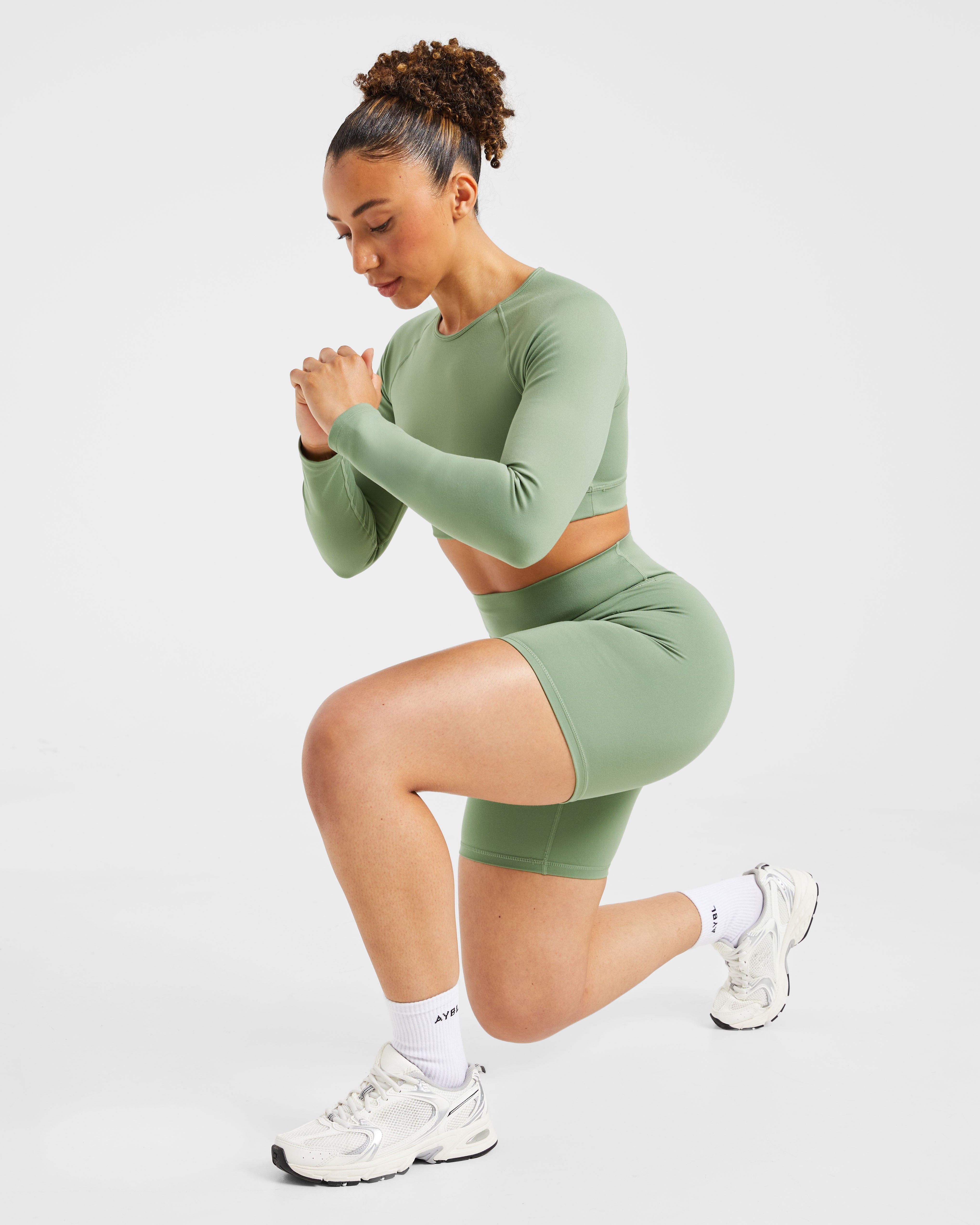 Staple Long Sleeve Crop Top - Olive Vert