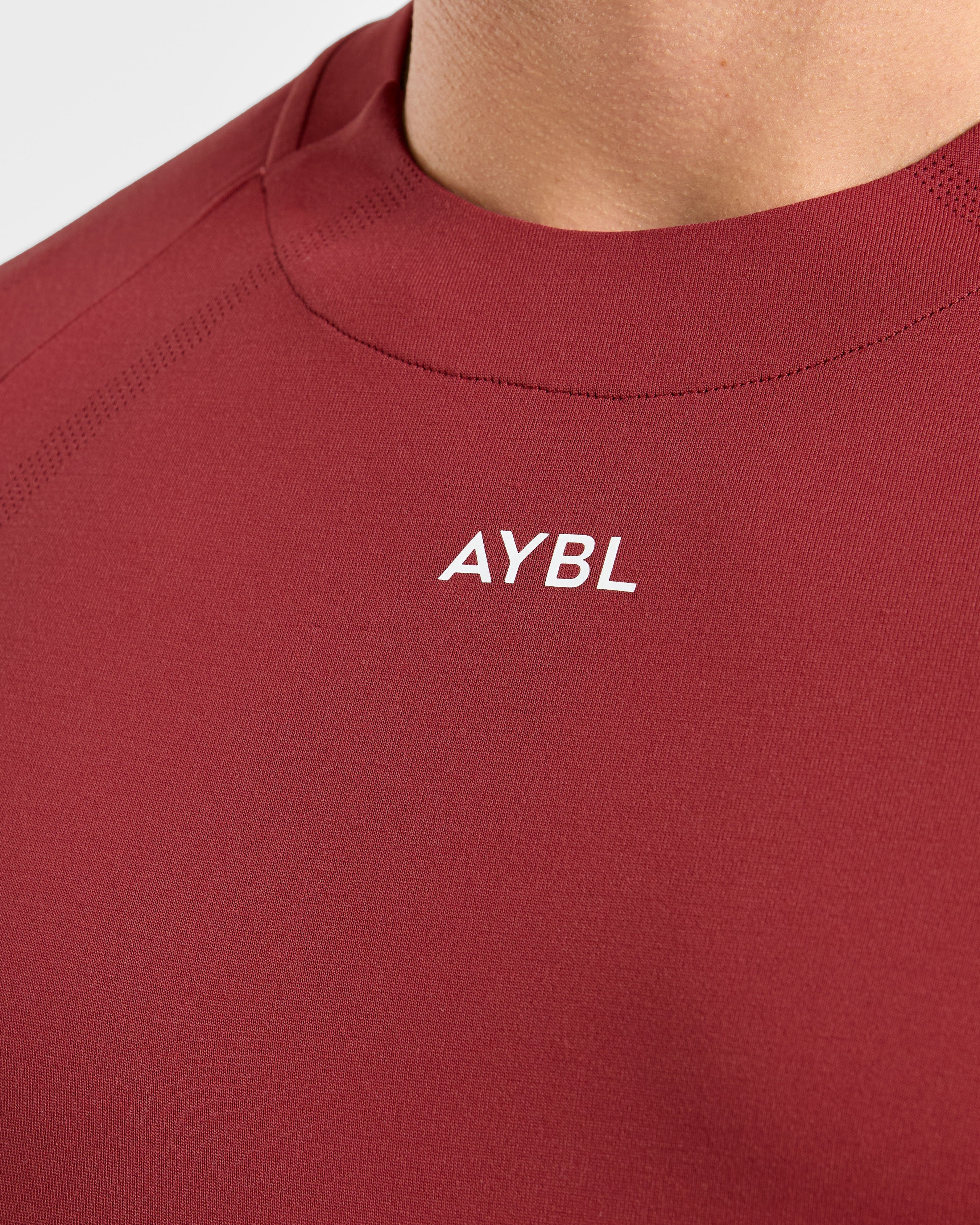 Attain Seamless T Shirt - Maroon Rouge