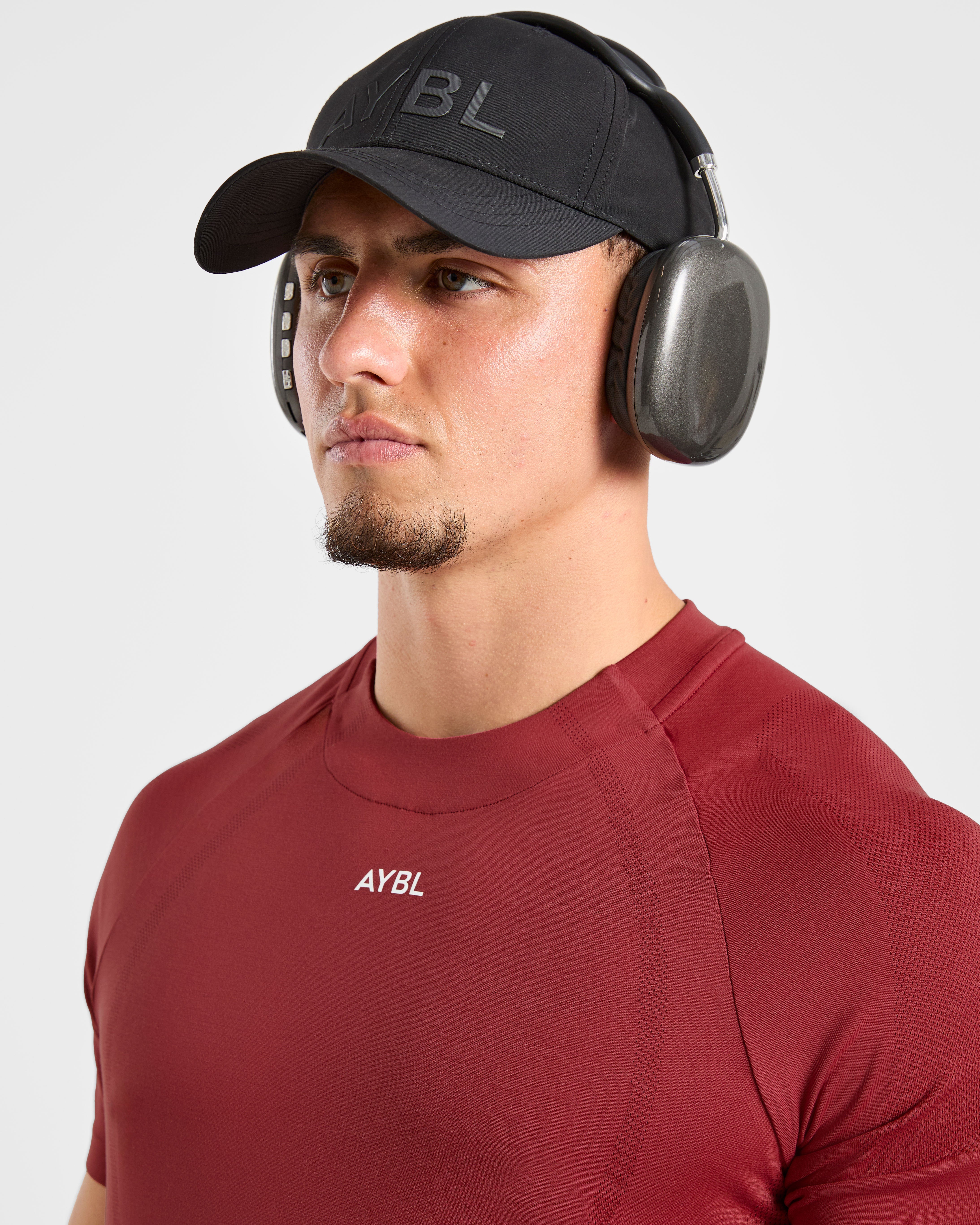 Attain Seamless T Shirt - Maroon Rouge