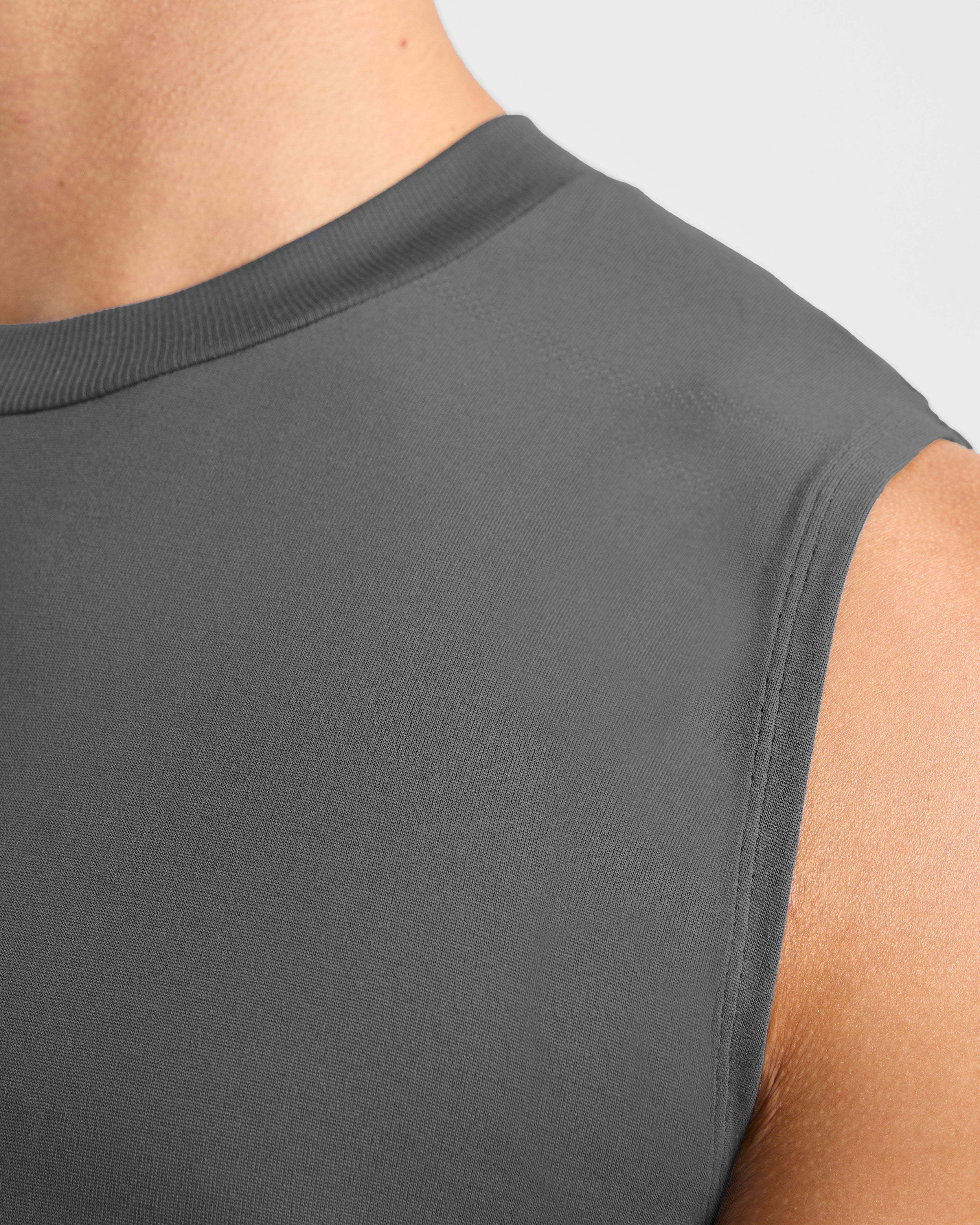 Attain Seamless Vest - Storm Gris