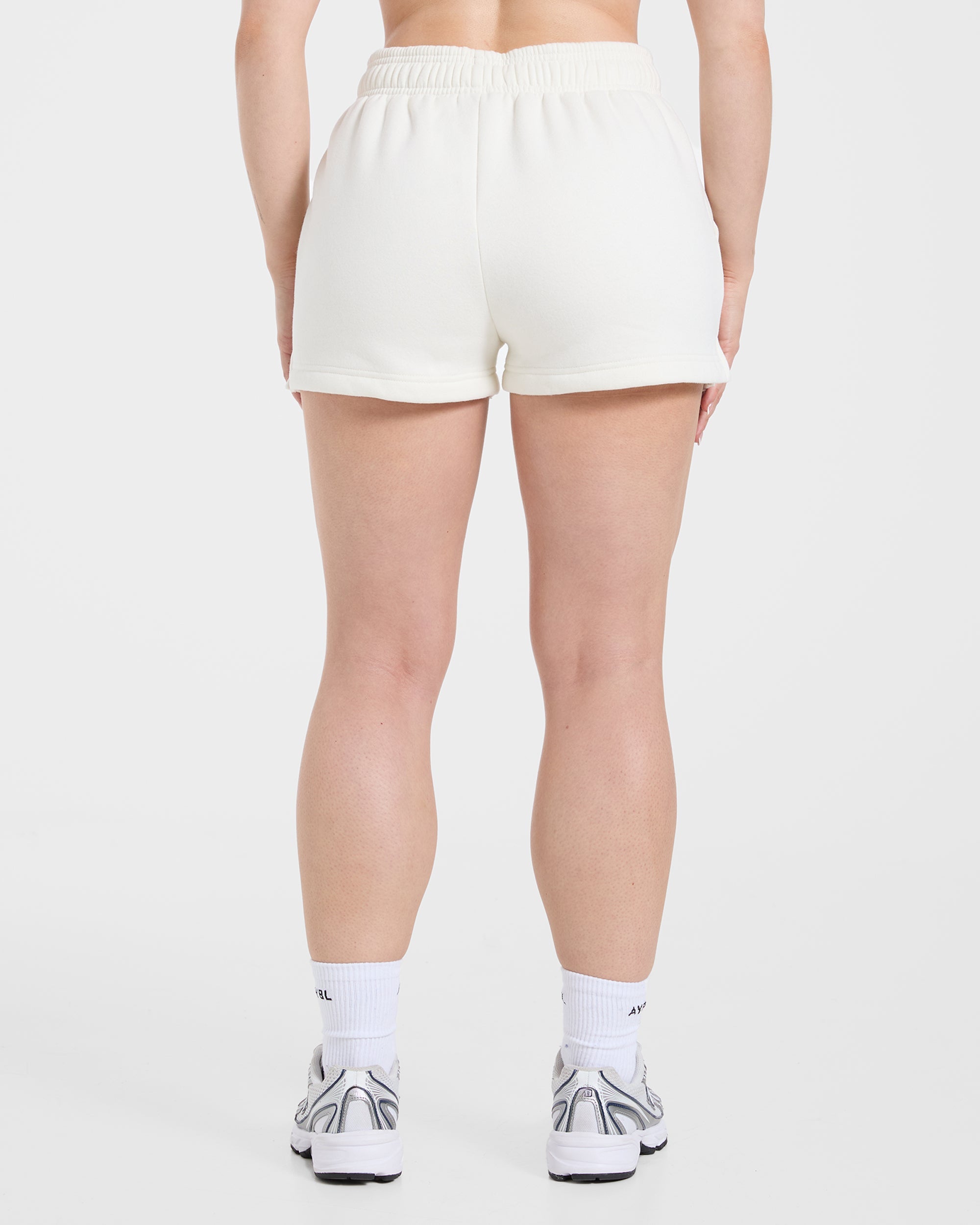 Sports Society Oversized Shorts - Off Blanc