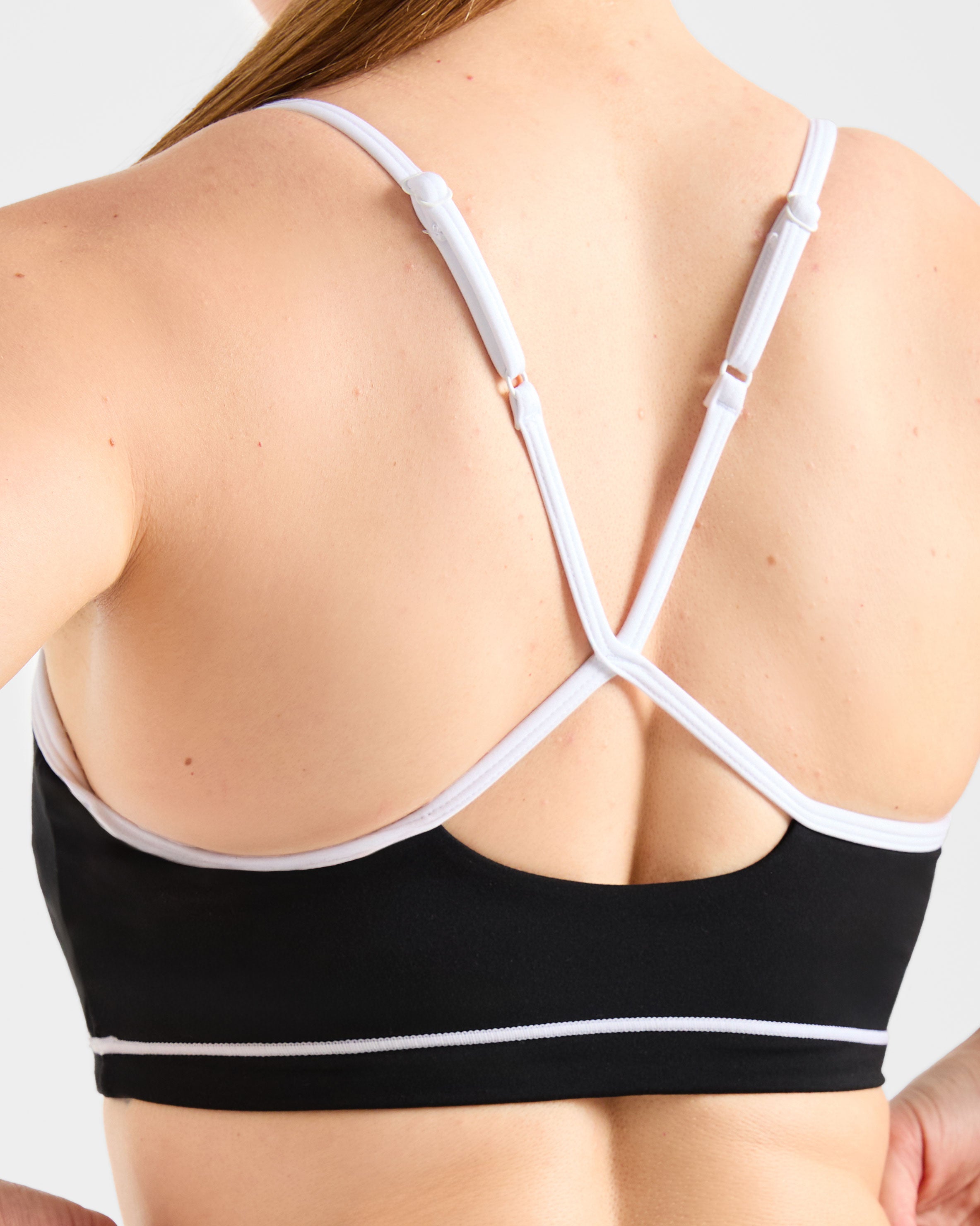 Form Sports Bra - Noir