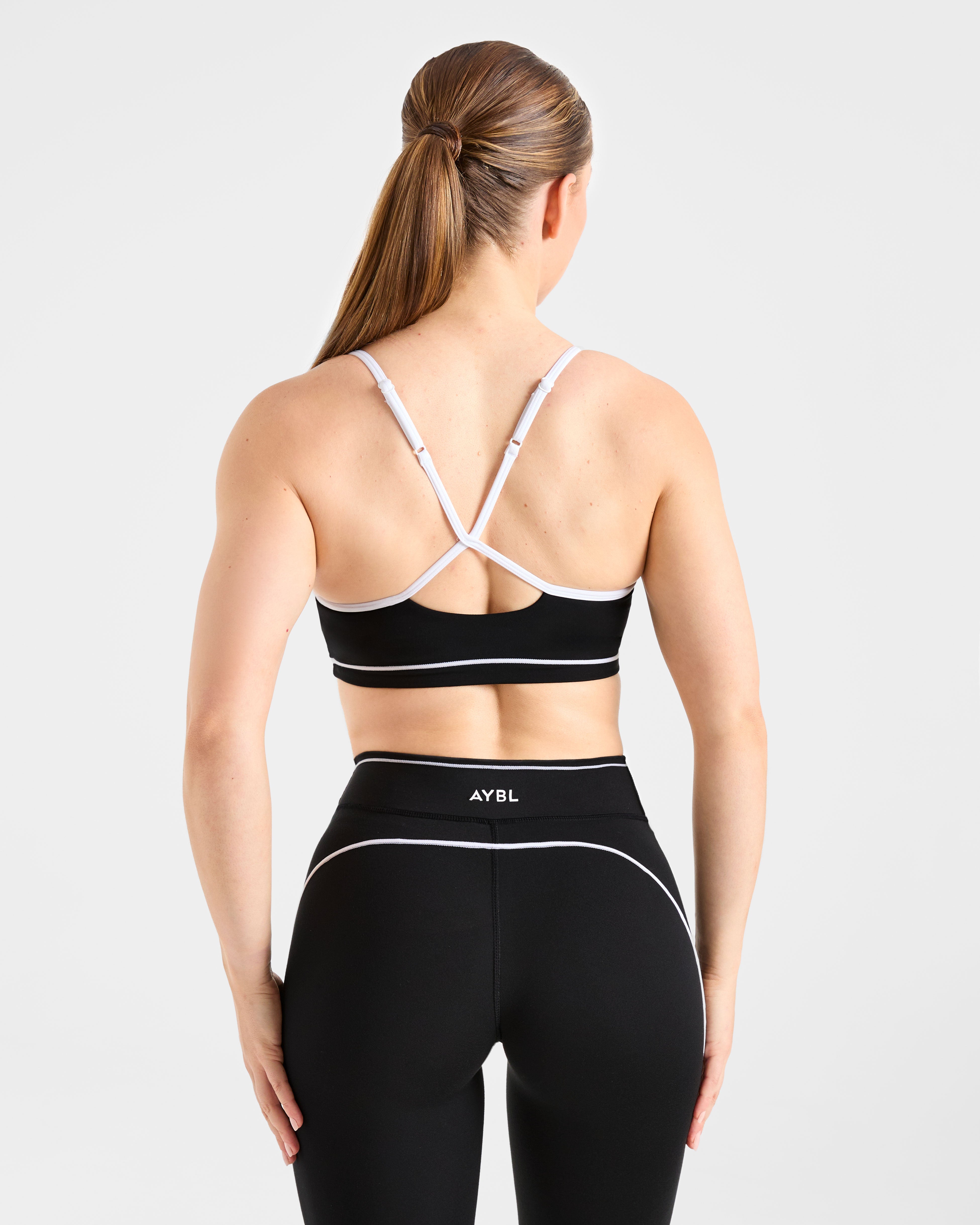 Form Sports Bra - Noir