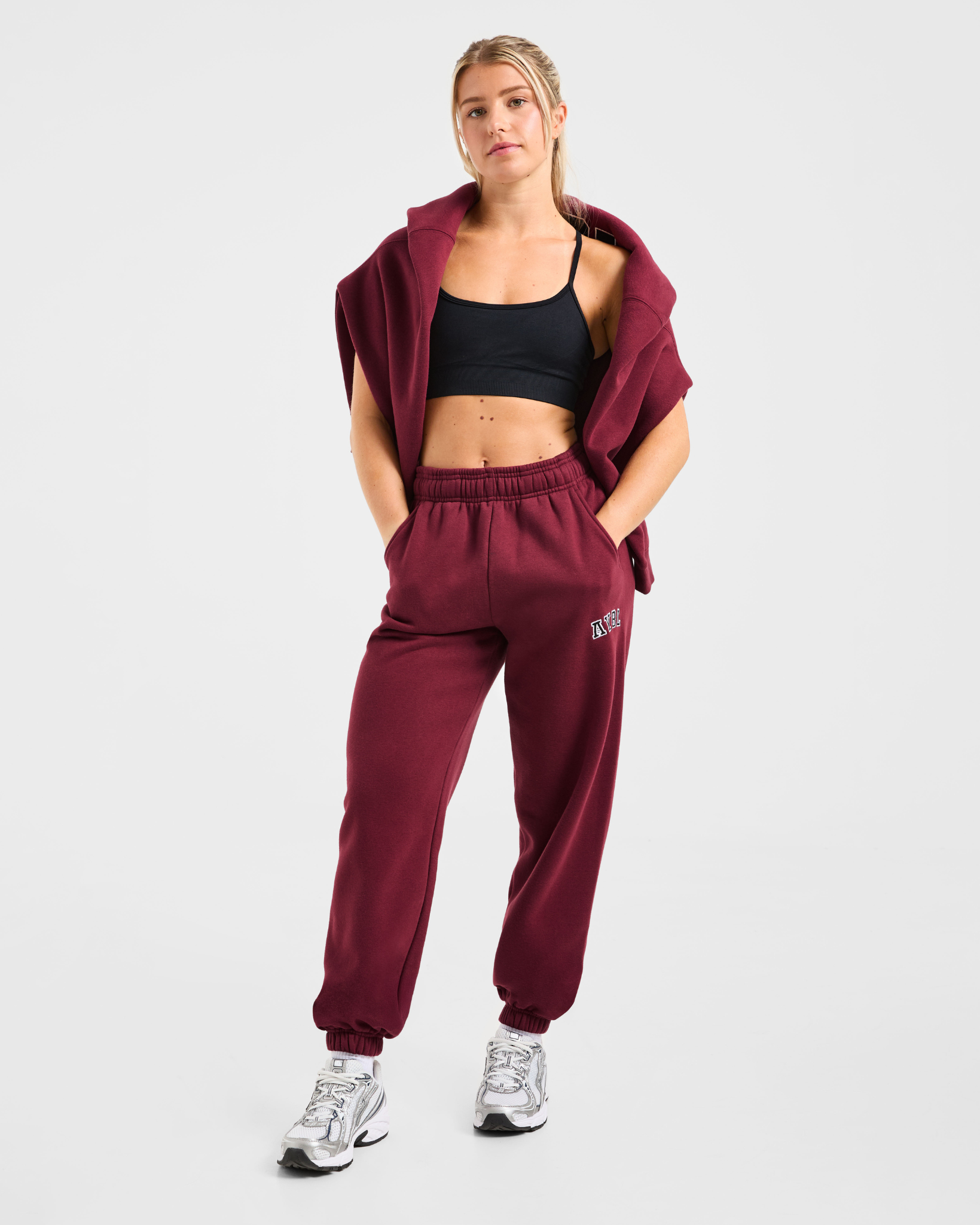 Varsity 2.0 Oversized Joggers - Rouge Wine