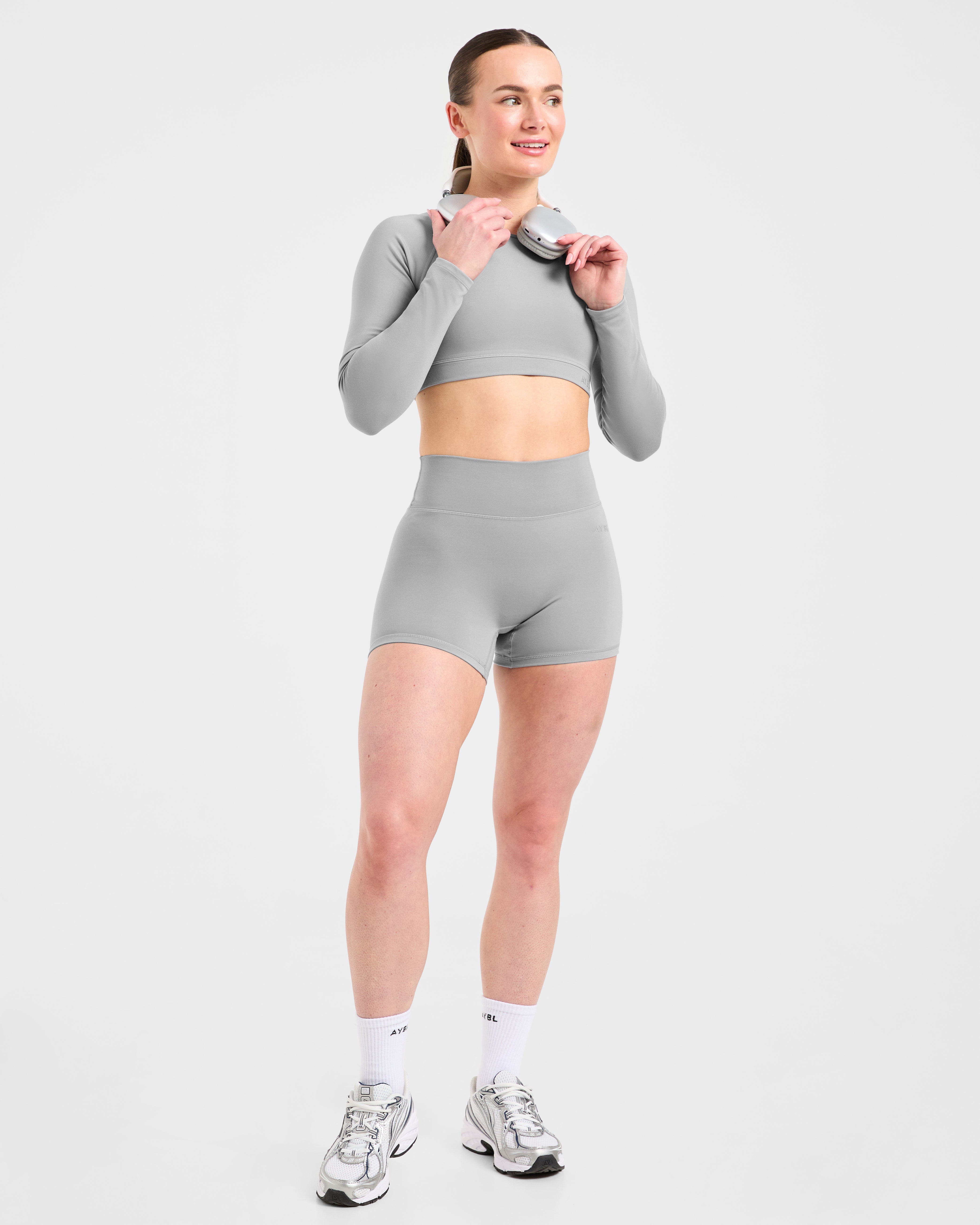 Staple Long Sleeve Crop Top - Gris