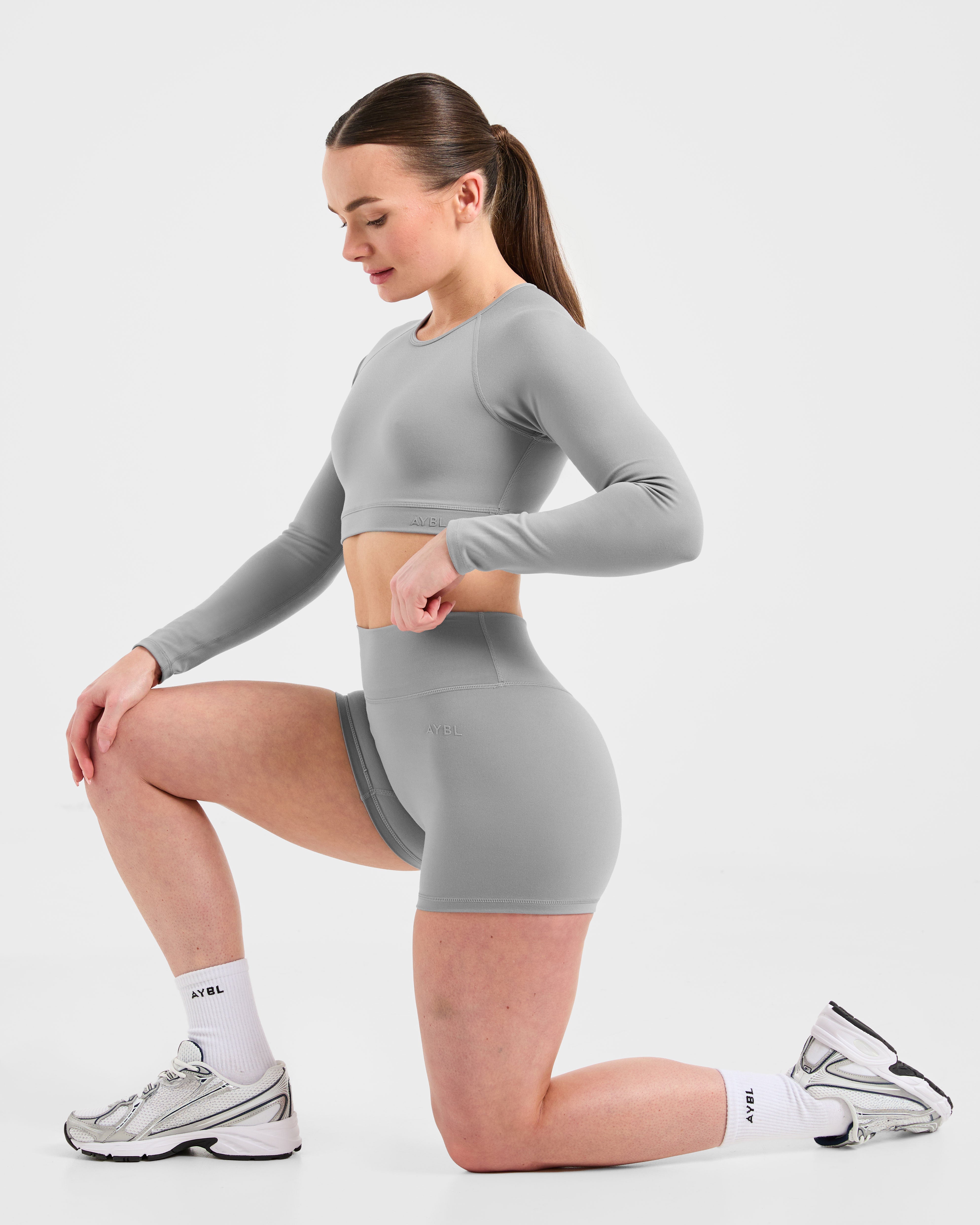 Staple Long Sleeve Crop Top - Gris