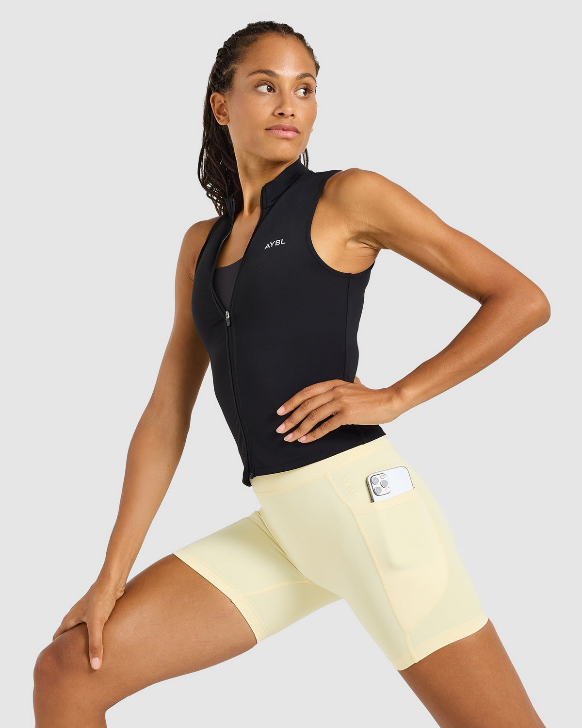 Run Pocket Shorts - Butter Jaune