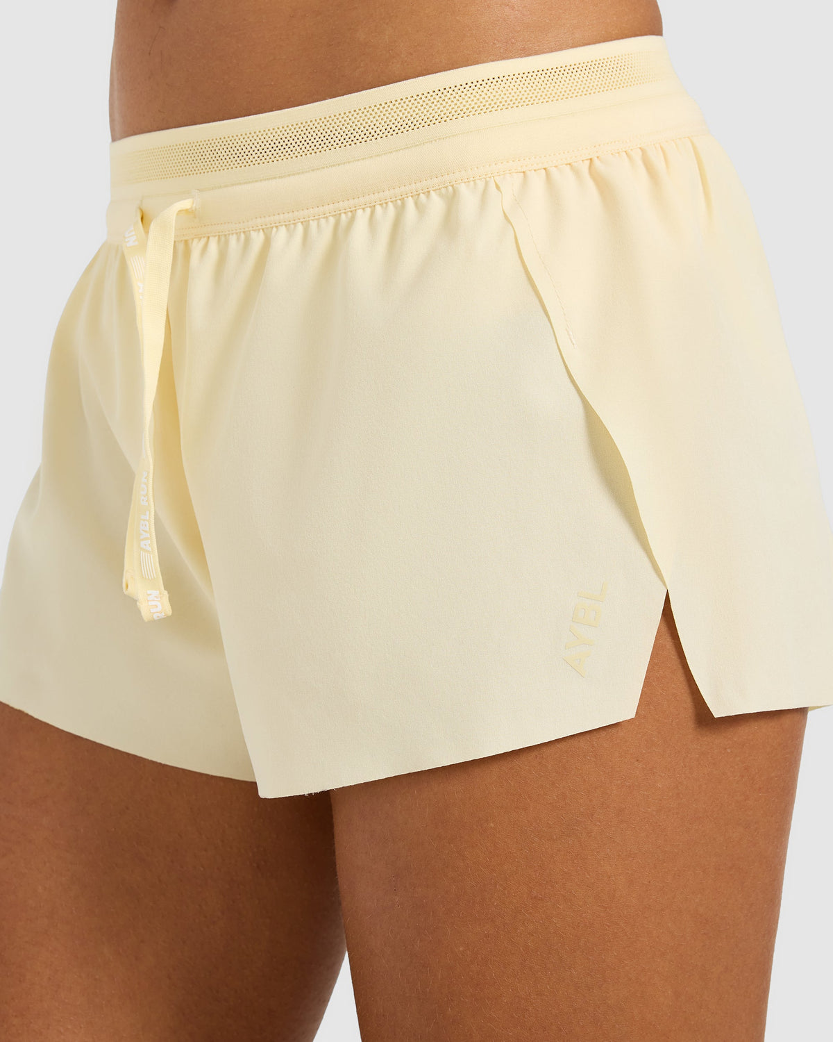 Run Low Rise 3" Shorts - Butter Jaune
