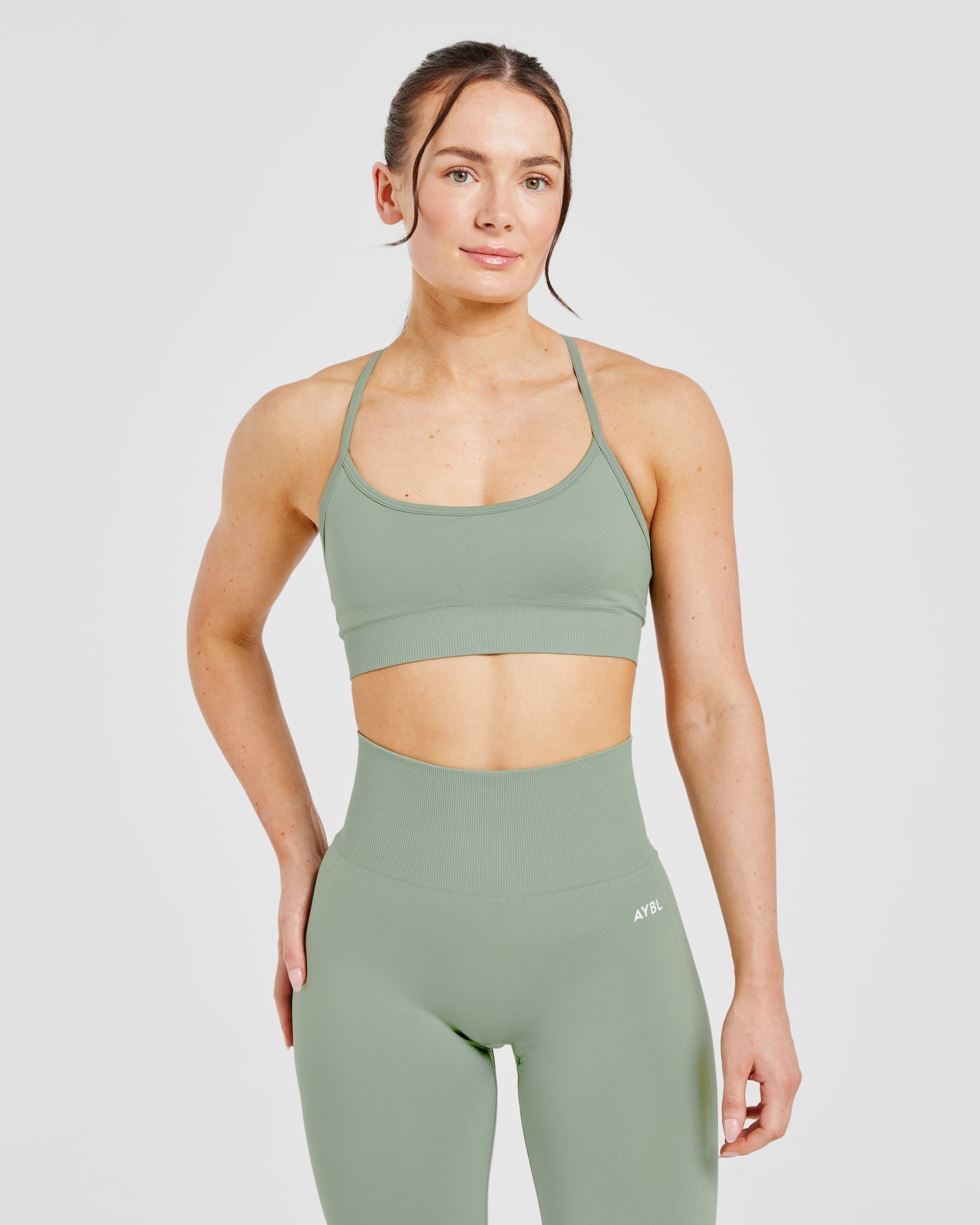 Empower Seamless Sports Bra - Grove Vert