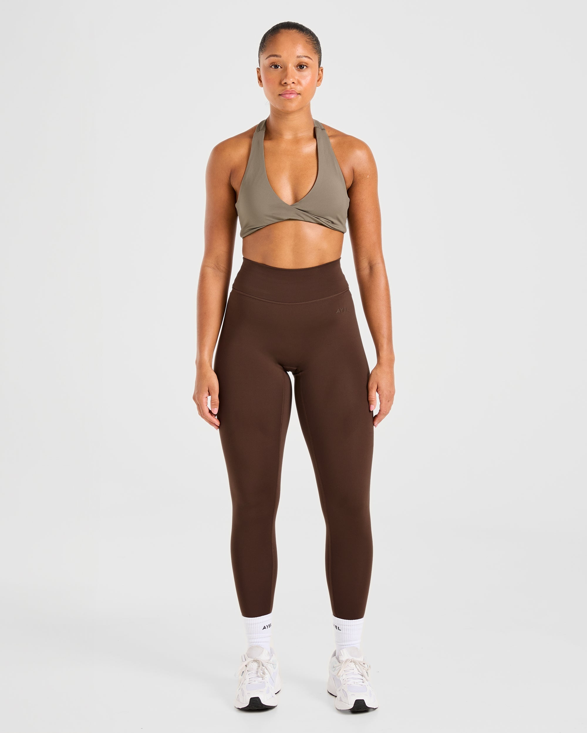 Essential Halterneck Sports Bra - Mocha Brun