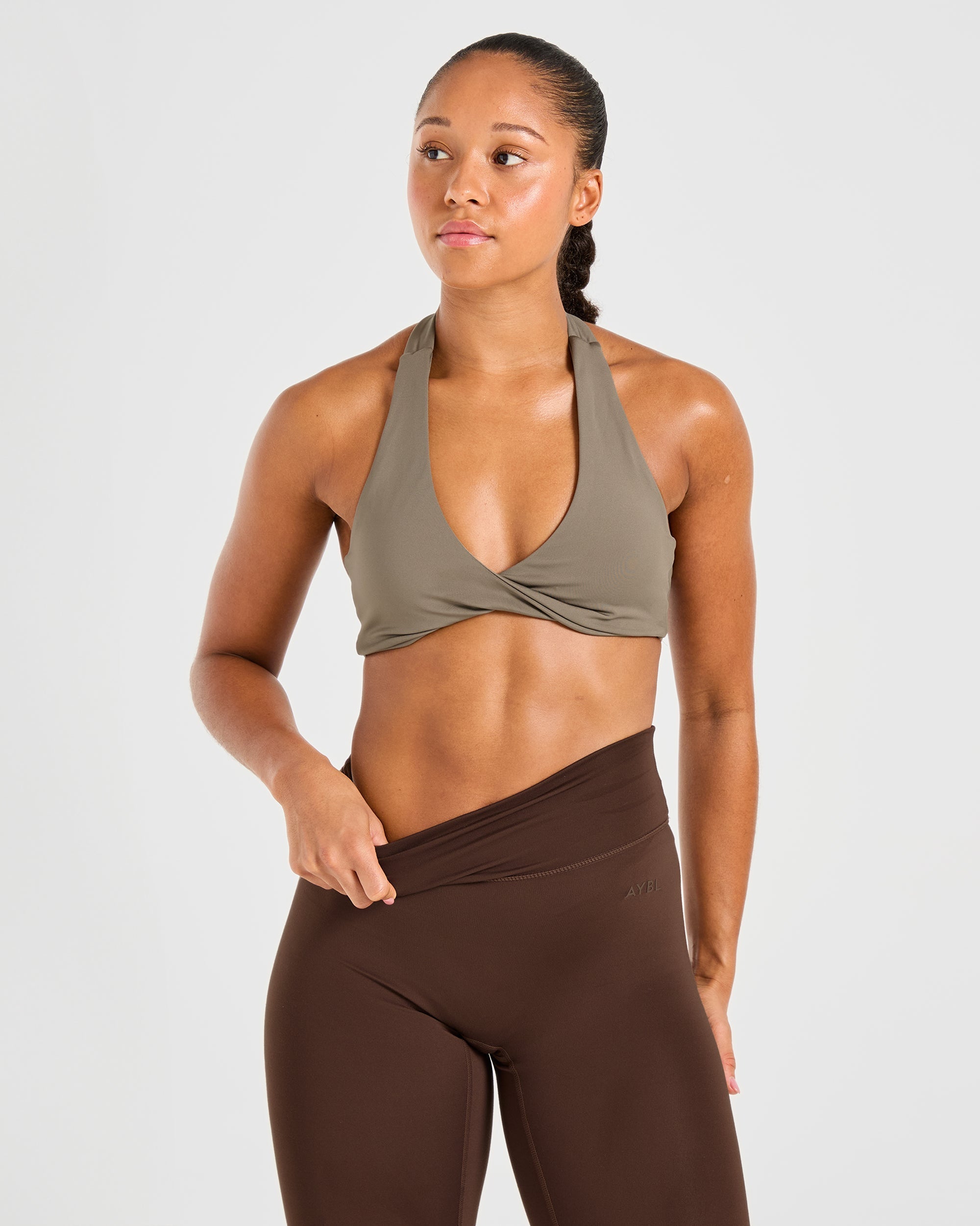 Essential Halterneck Sports Bra - Mocha Brun