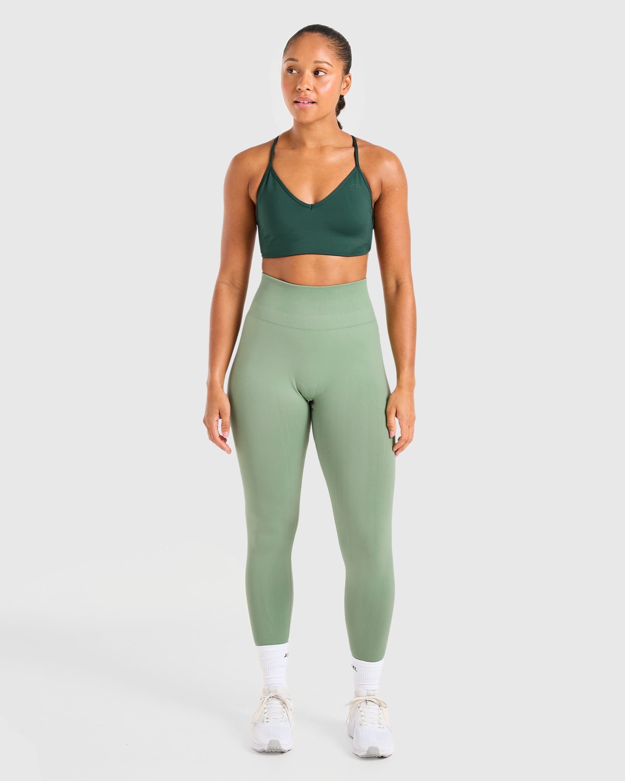 Essential Crossback Sports Bra - Deep Vert