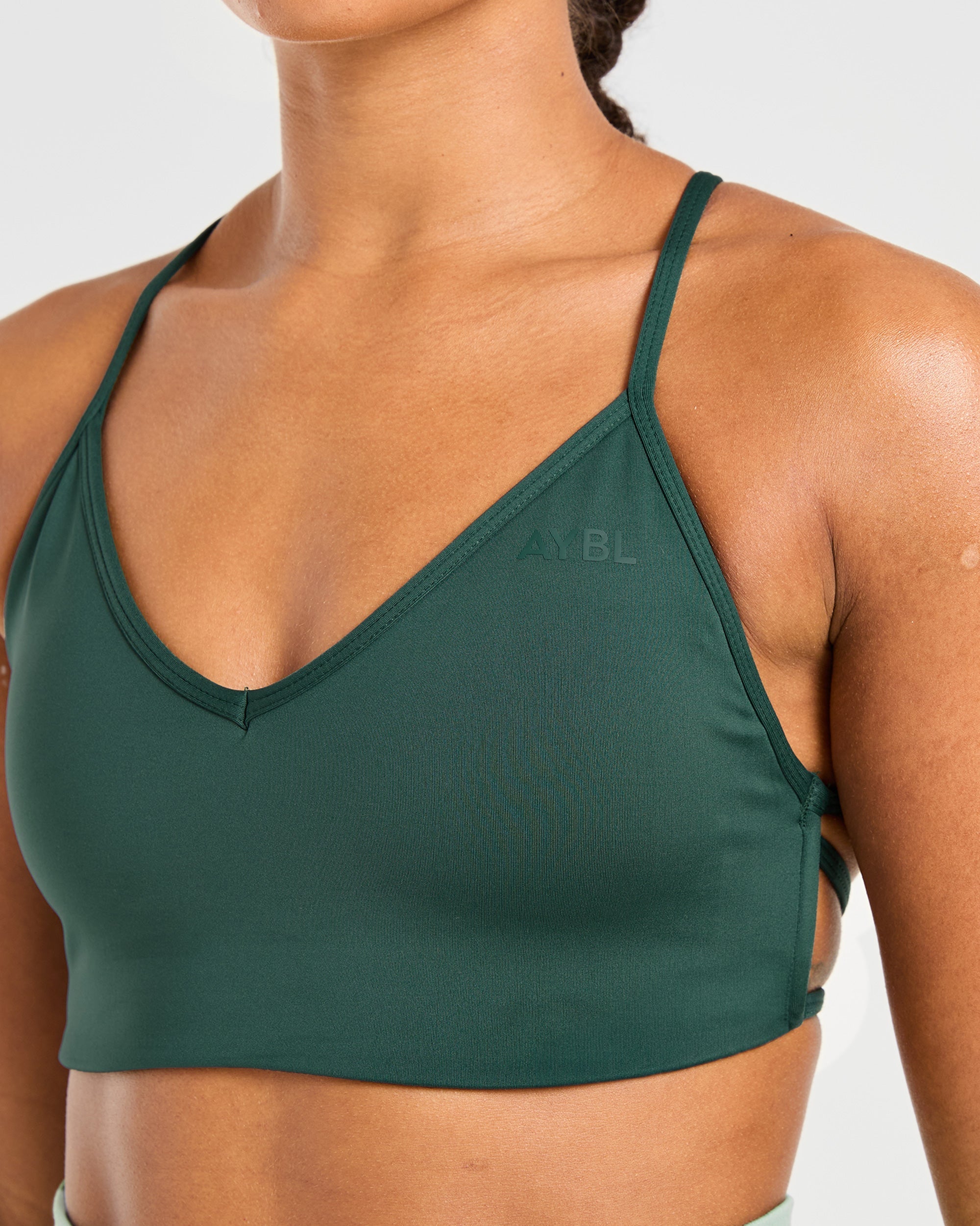 Essential Crossback Sports Bra - Deep Vert