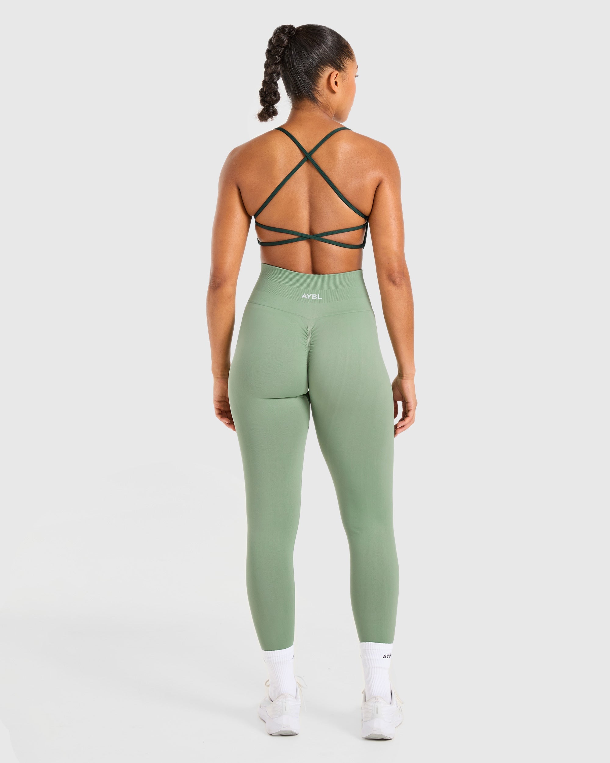 Essential Crossback Sports Bra - Deep Vert