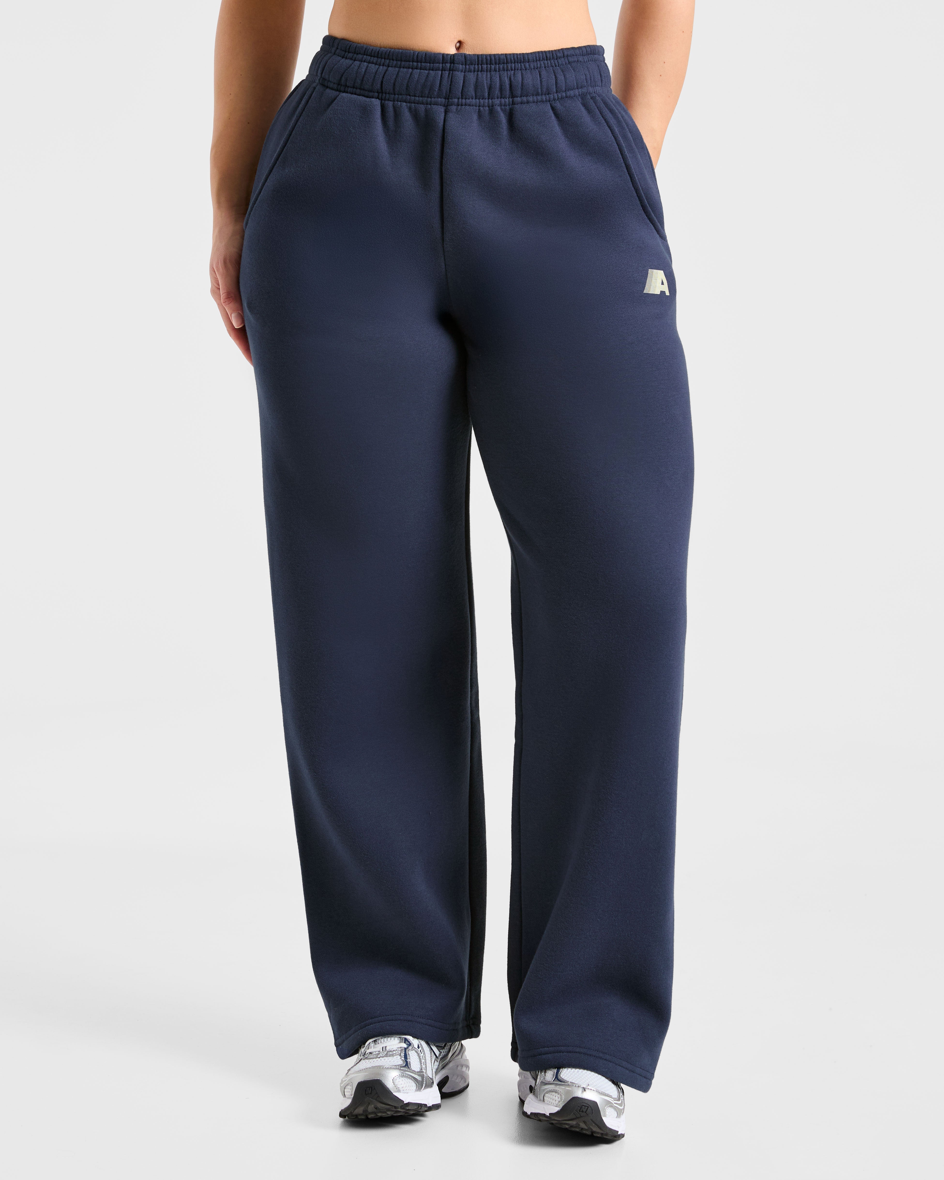 Retro Athletics Oversized Straight Leg Joggers - Navy/Jaune