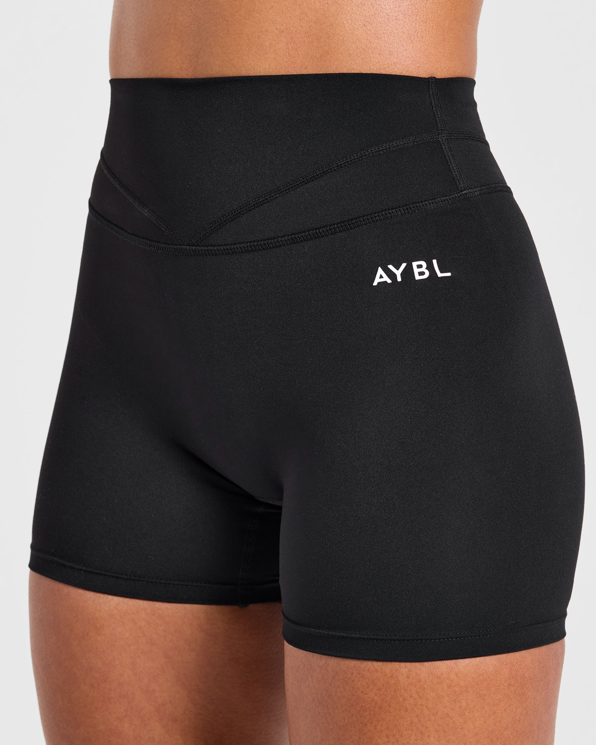 Engage Shorts - Noir