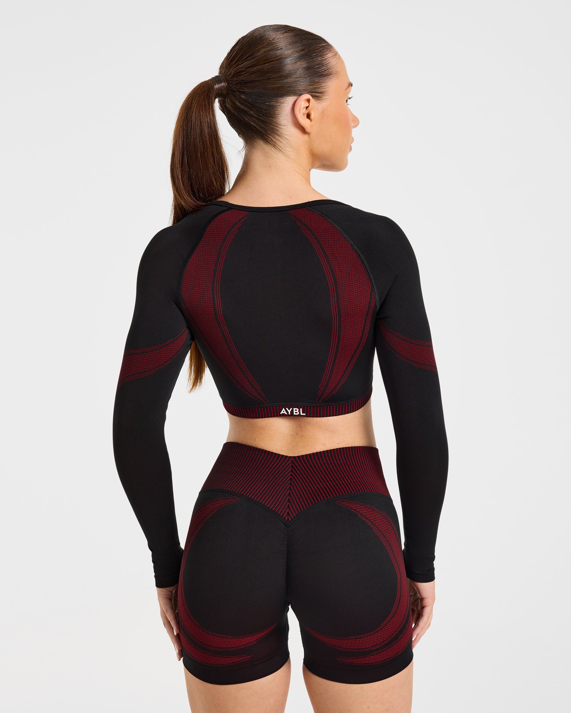 Charge Seamless Long Sleeve Crop Top - Noir/Rouge