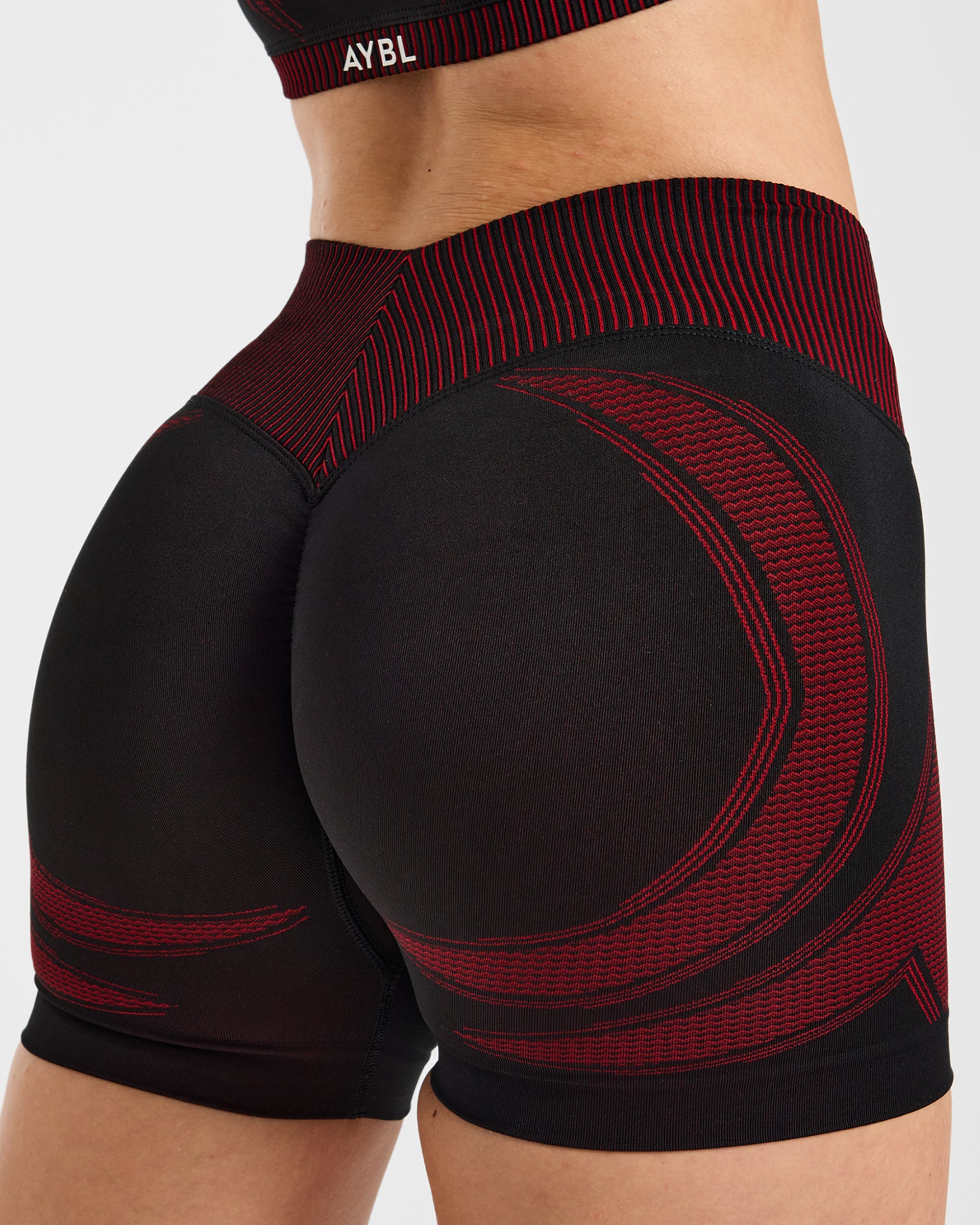 Charge Seamless Shorts - Noir/Rouge
