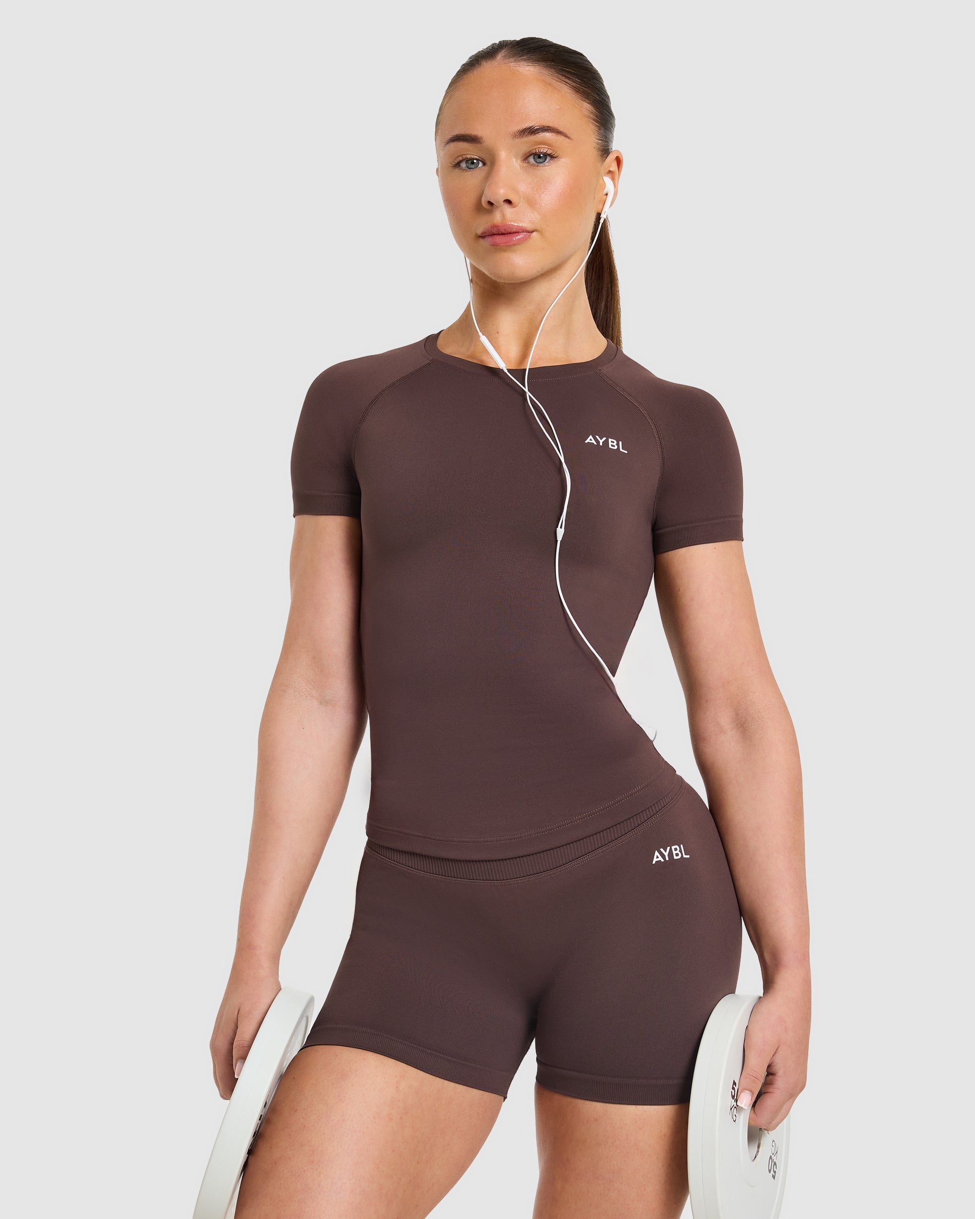 Enhance Seamless Short Sleeve Top - Cocoa Marron