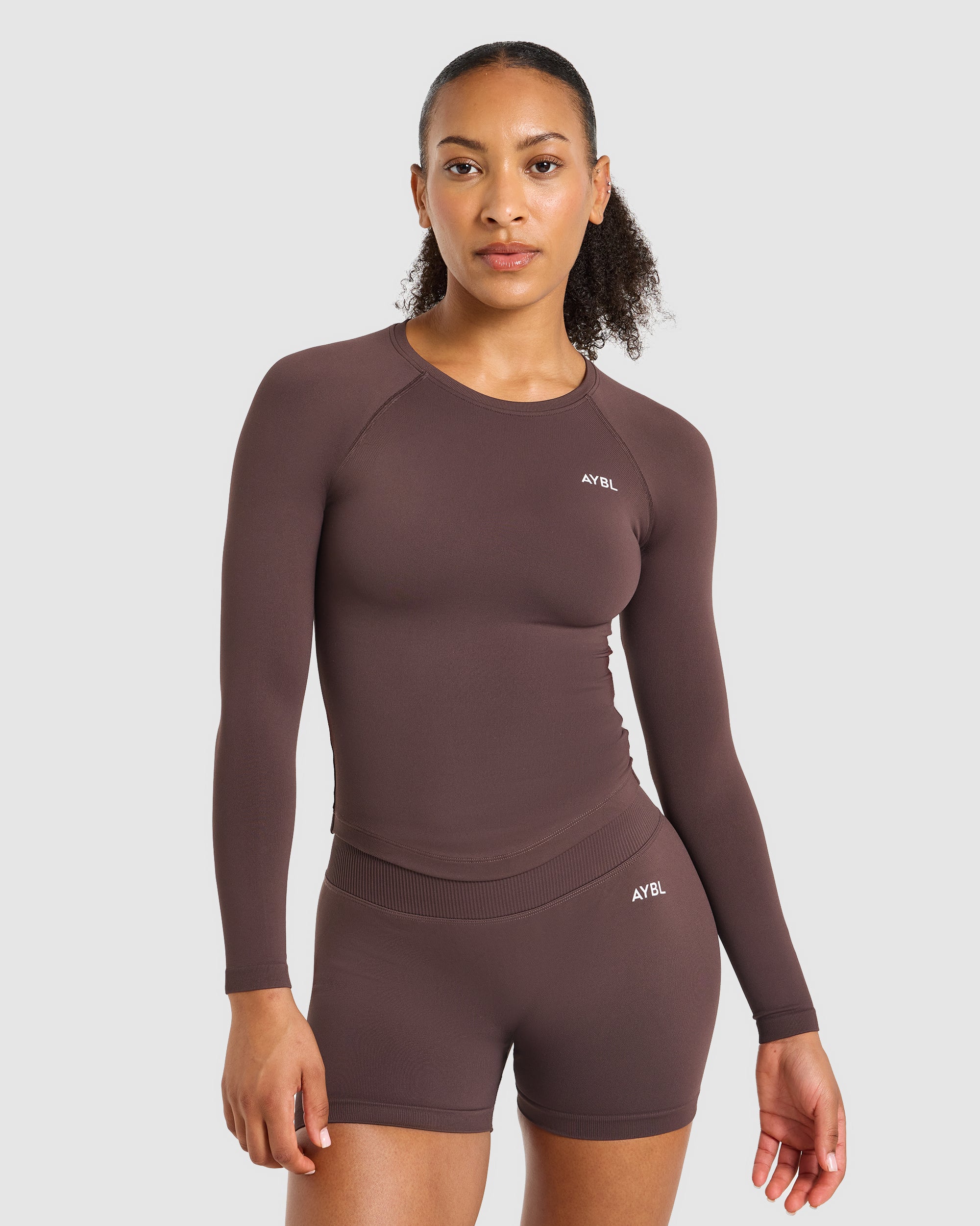 Enhance Seamless Long Sleeve Top - Cocoa Marron