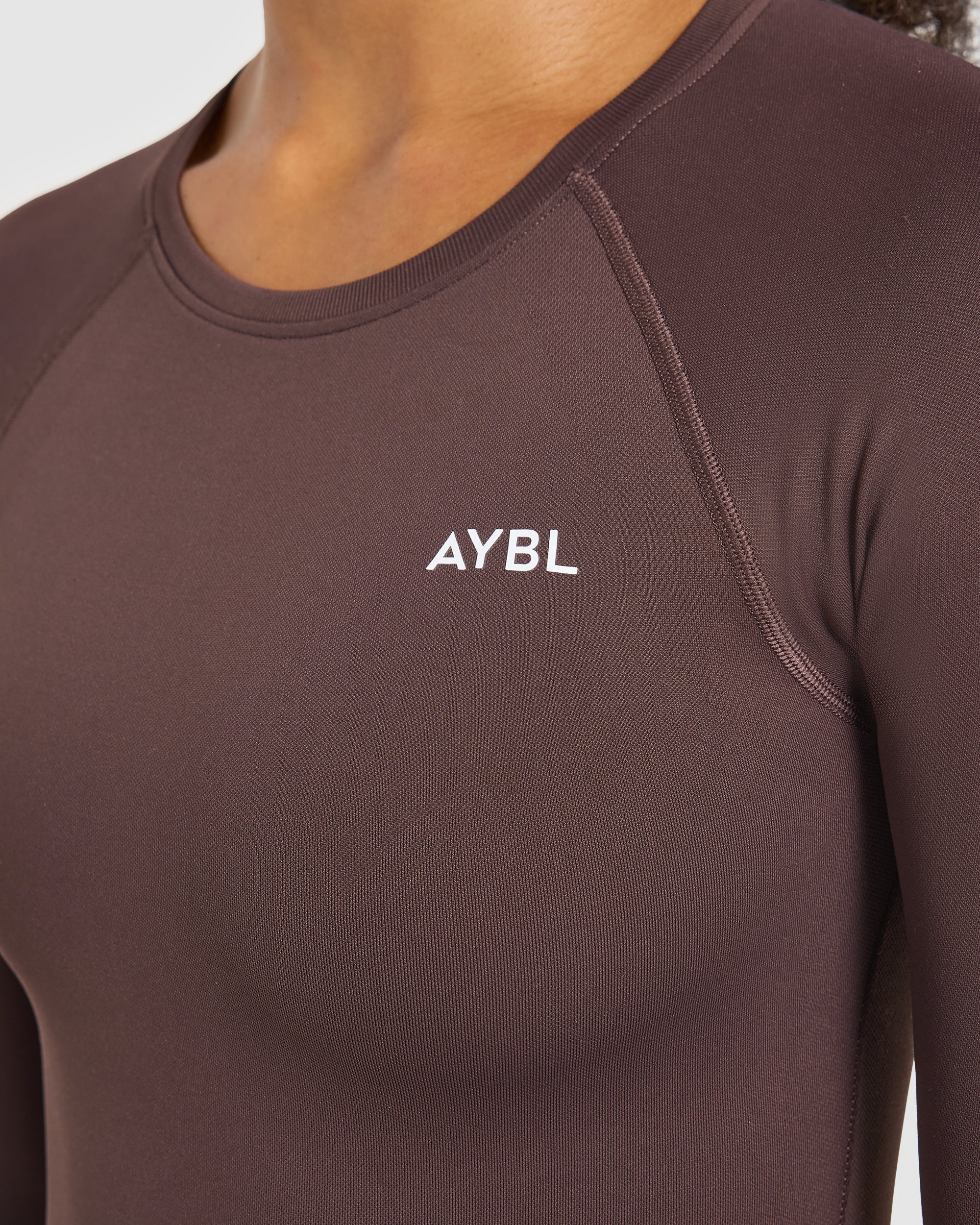 Enhance Seamless Long Sleeve Top - Cocoa Marron