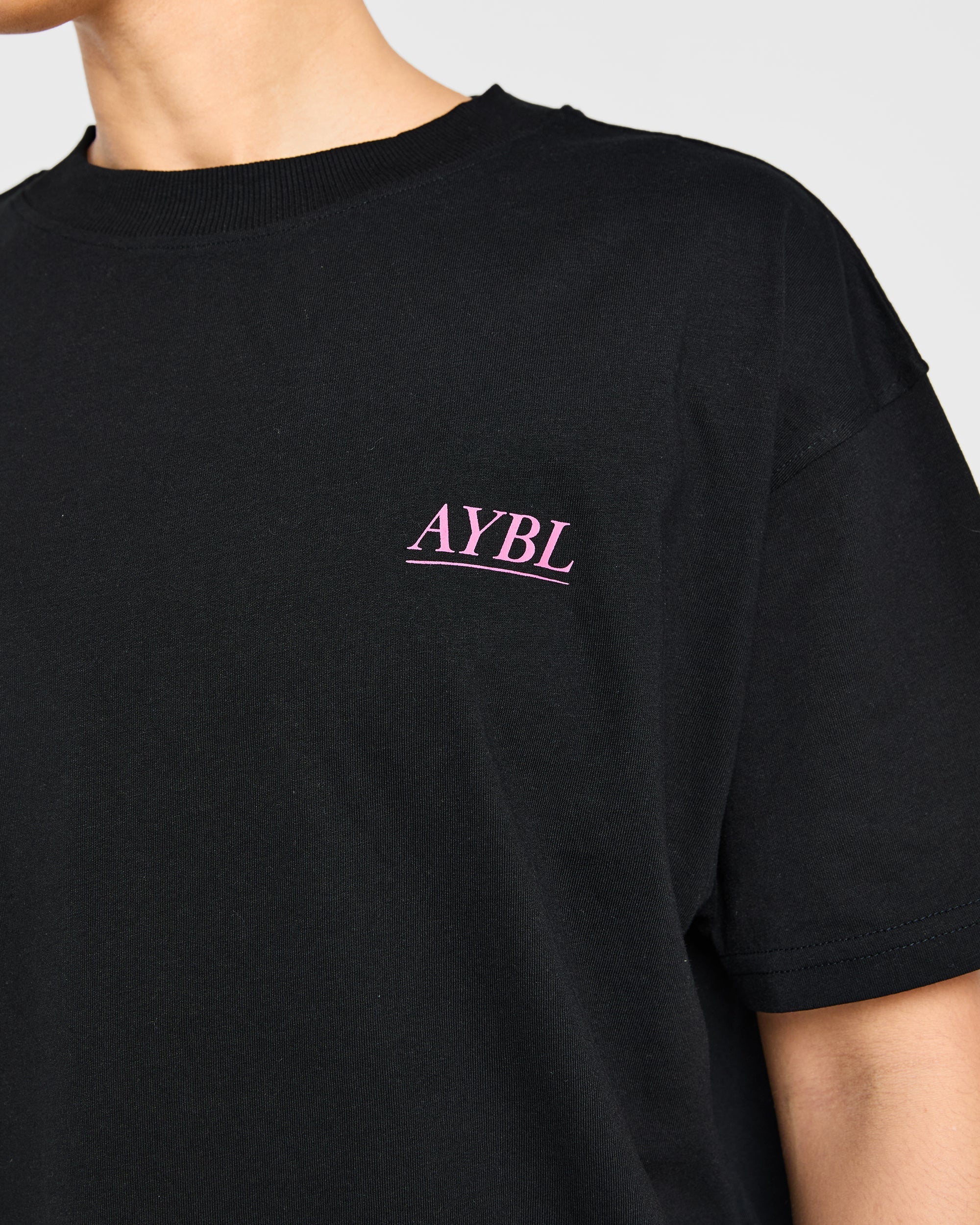 Power Lifting Illustration T Shirt - Noir/Rose