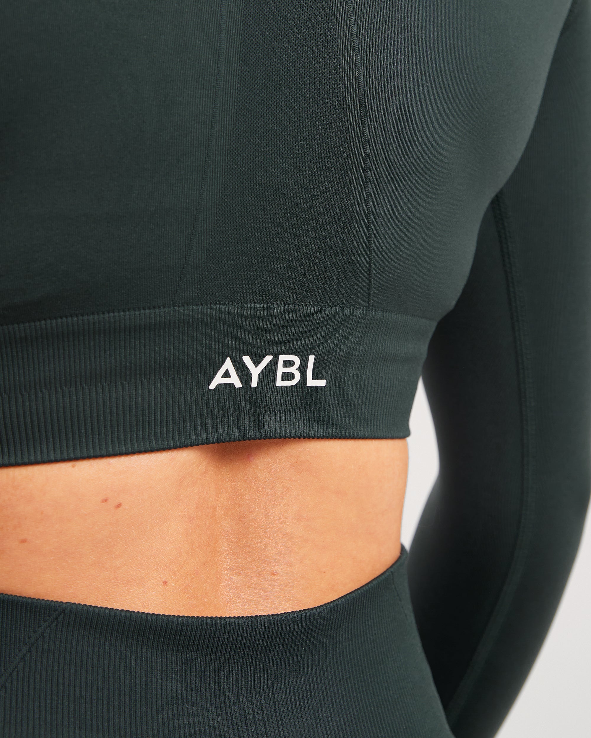 Empower Seamless Long Sleeve Crop Top - Dark Vert