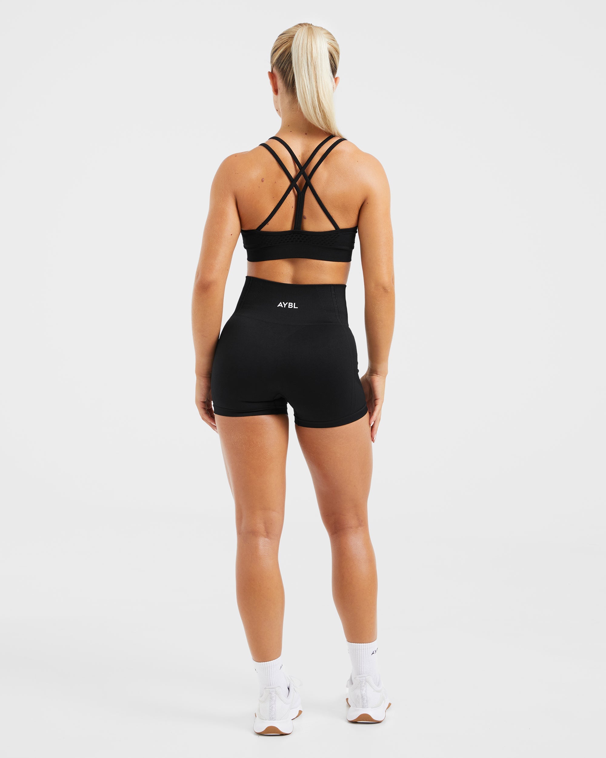 Essential Seamless Strappy Sports Bra - Noir