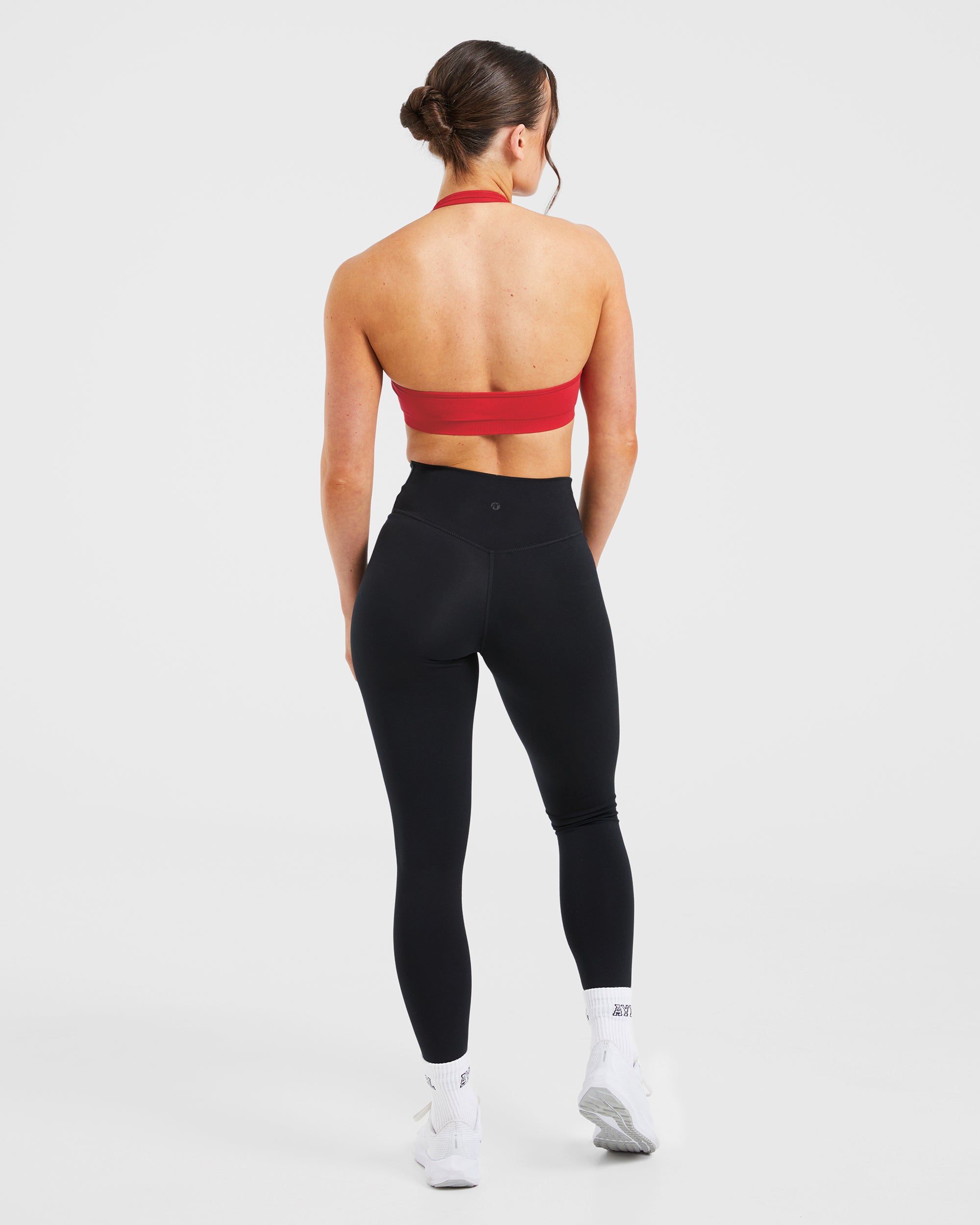 Essential Seamless Halterneck Sports Bra - Rouge