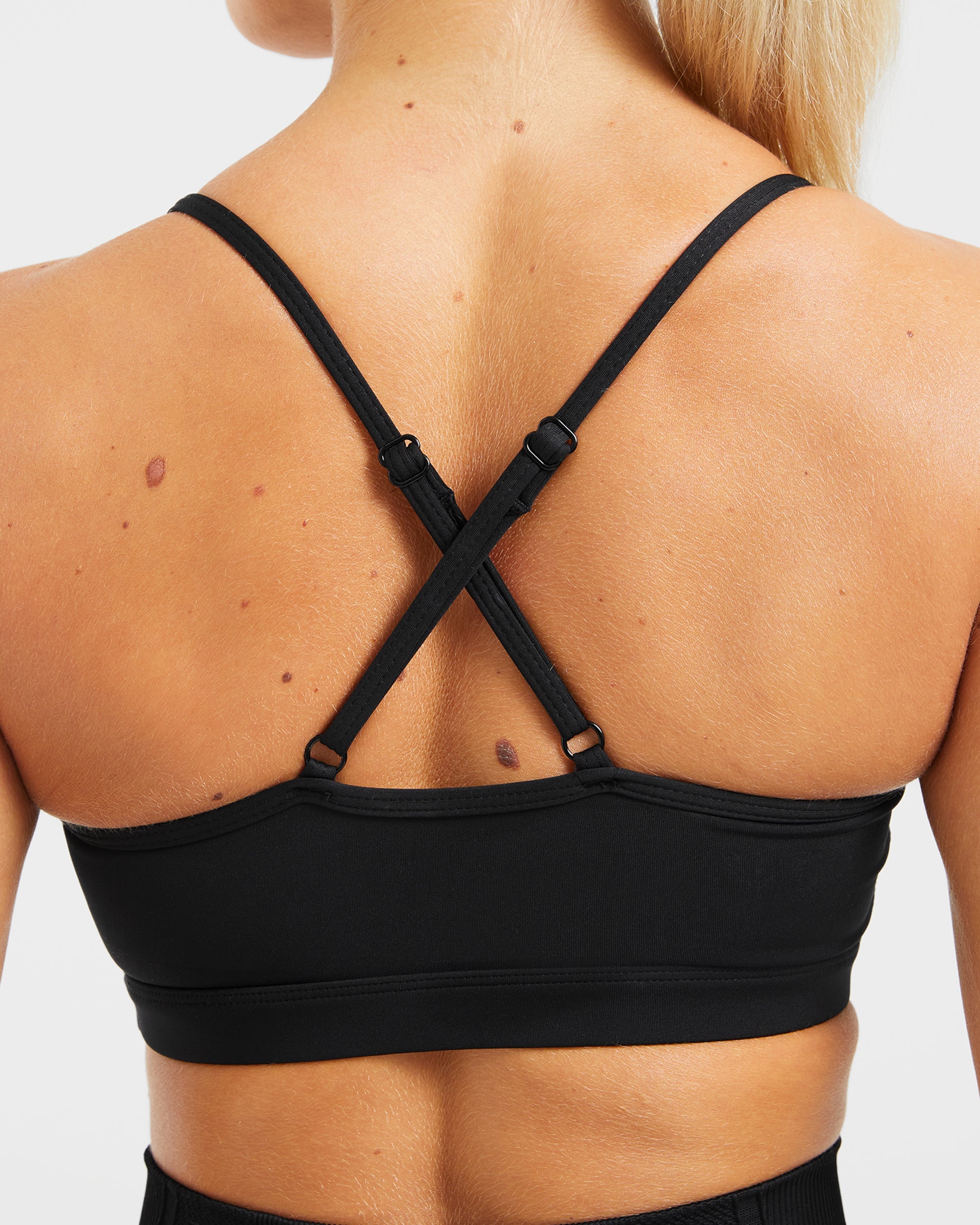 Essential V Neck Sports Bra - Noir