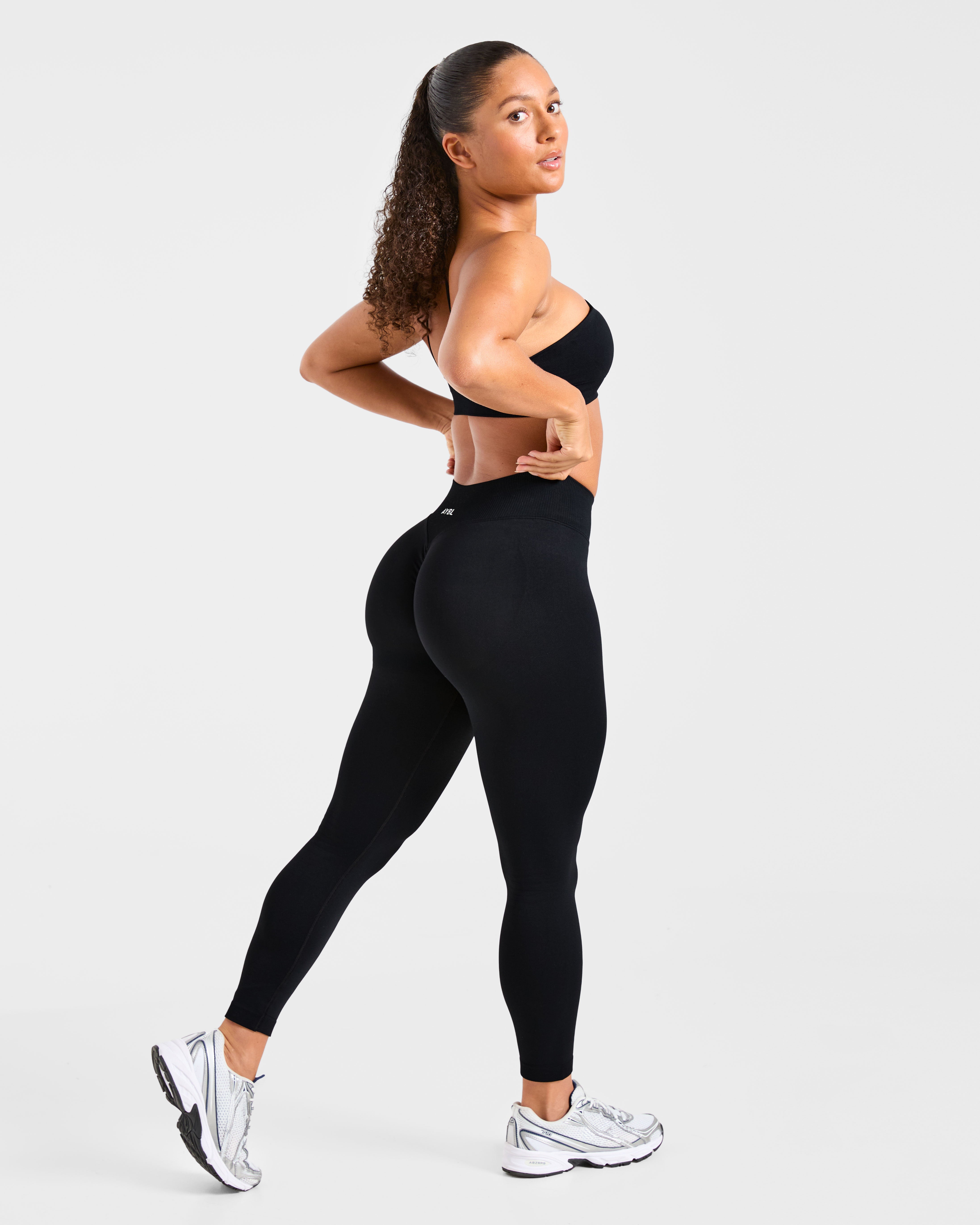 Enhance Seamless One Shoulder Sports Bra - Noir