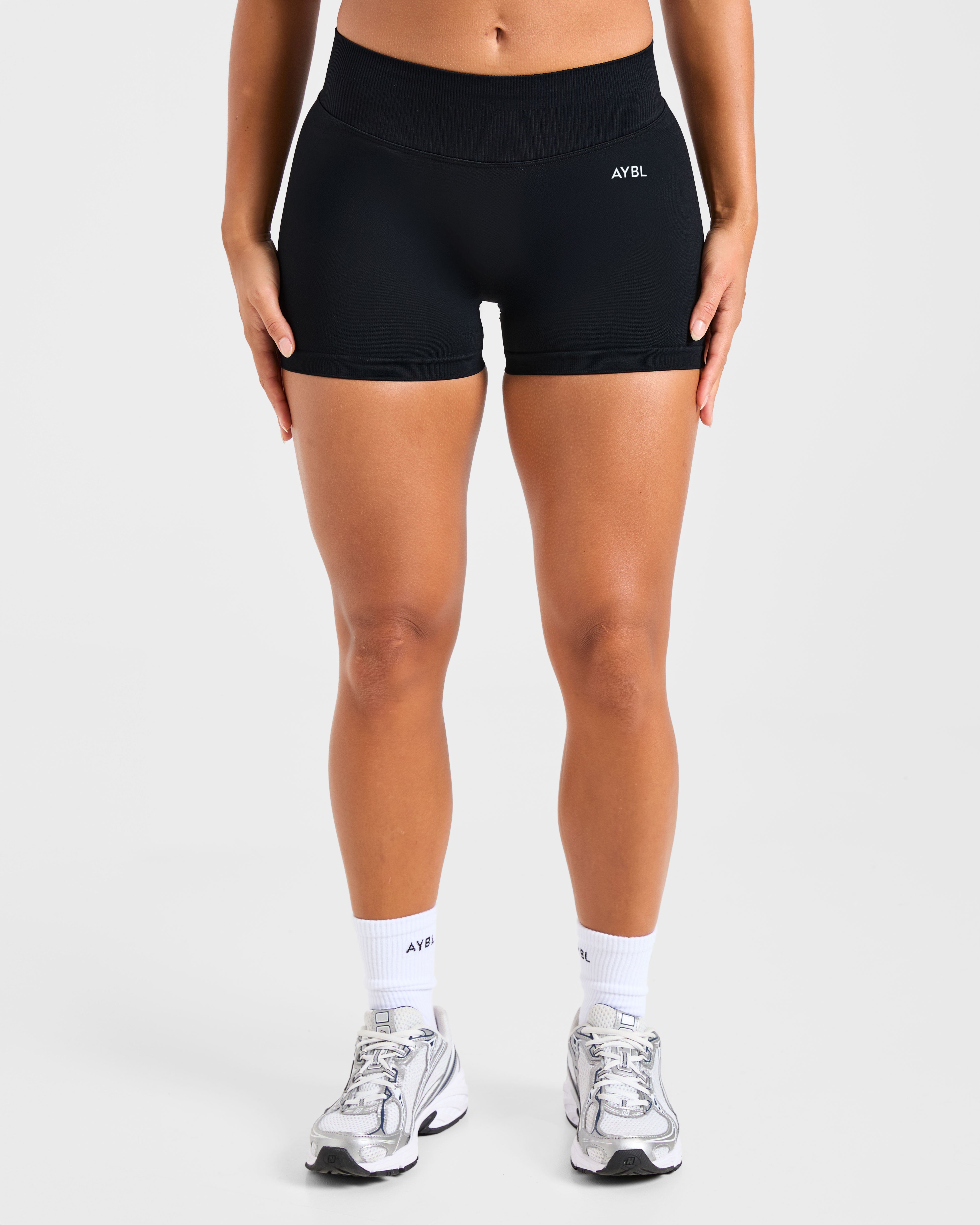 Enhance Seamless Shorts - Noir